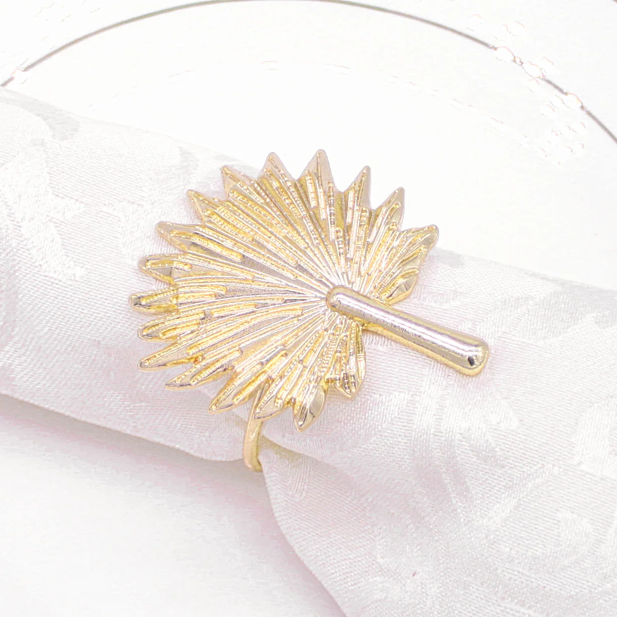 Antique fall table accessories gold metal leaf napkin rings holder for thanksgiving decoration