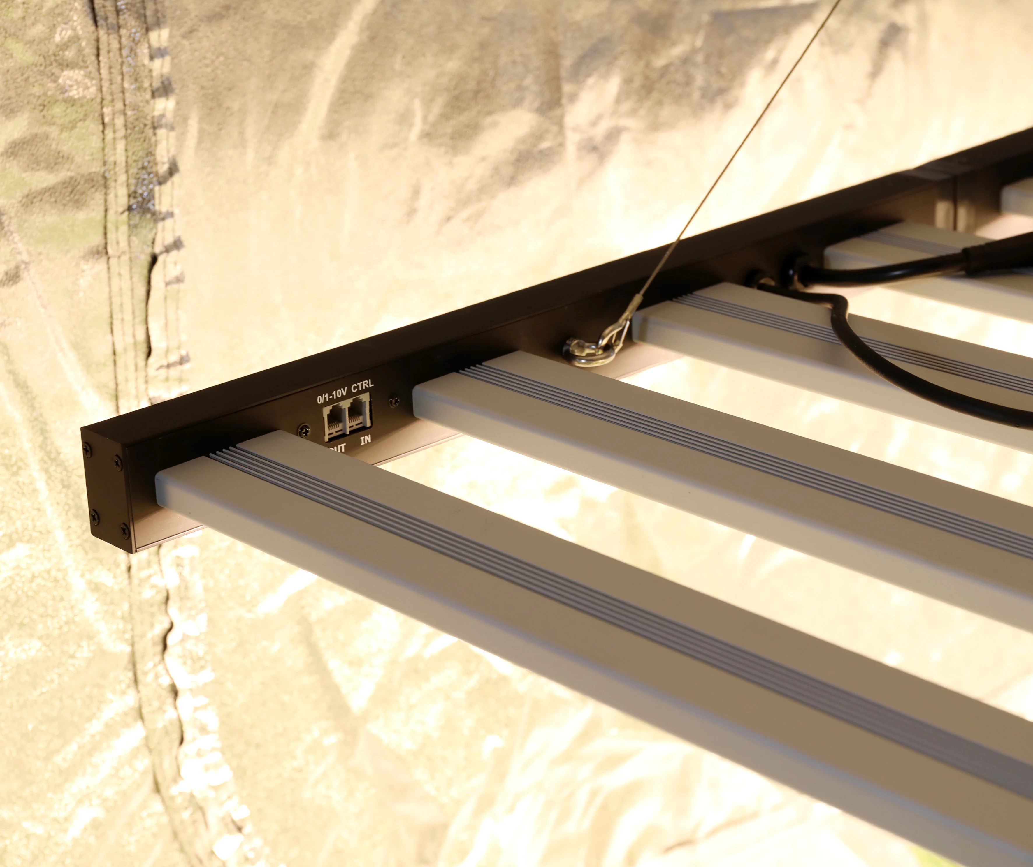 Best Growers Choice 8 bars 720W Foldable LED Grow Light High Intensticy Commercial Horticulture LED Fixtures Master Controller