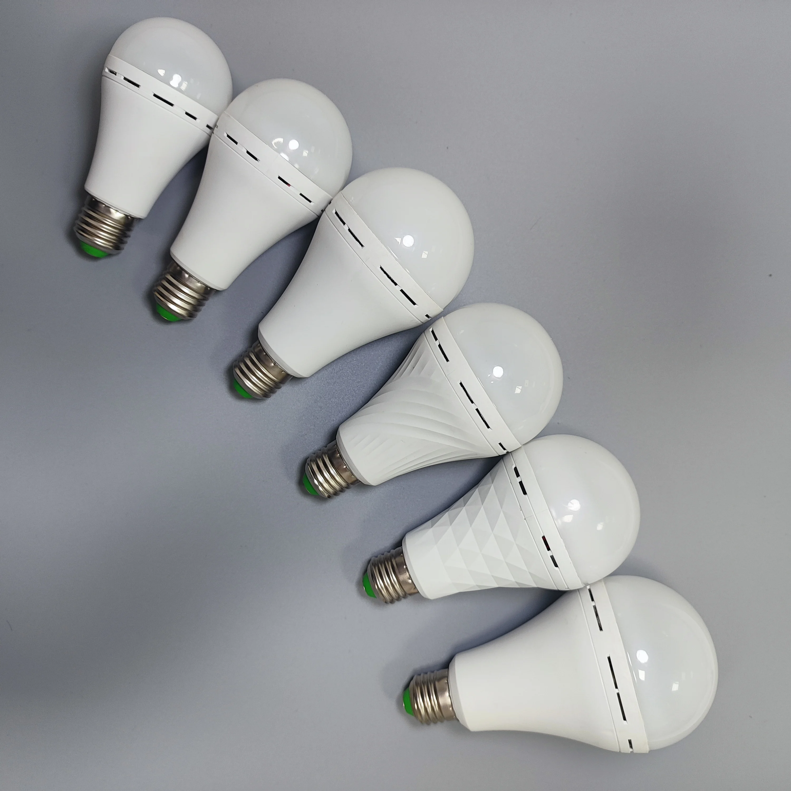 A19 Bulb with Built-in Battery with Hook Portable Cordless Charging Emergency Bulb Recharge Bulb LED Lights with Battery