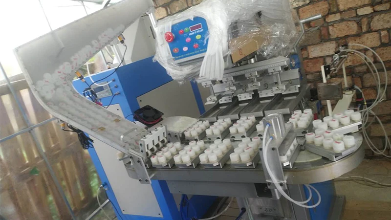 TXC4-175-150 4 Color Ink Cup Pad Printer / Pad Printing Machine with Conveyor