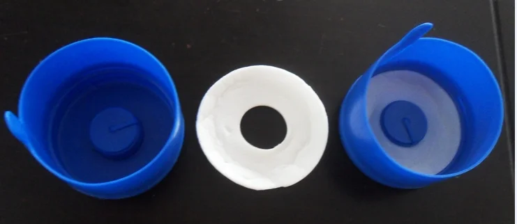 
5 gallon water bottle closure lid tapa cap assembly wadding lining sealing machine 