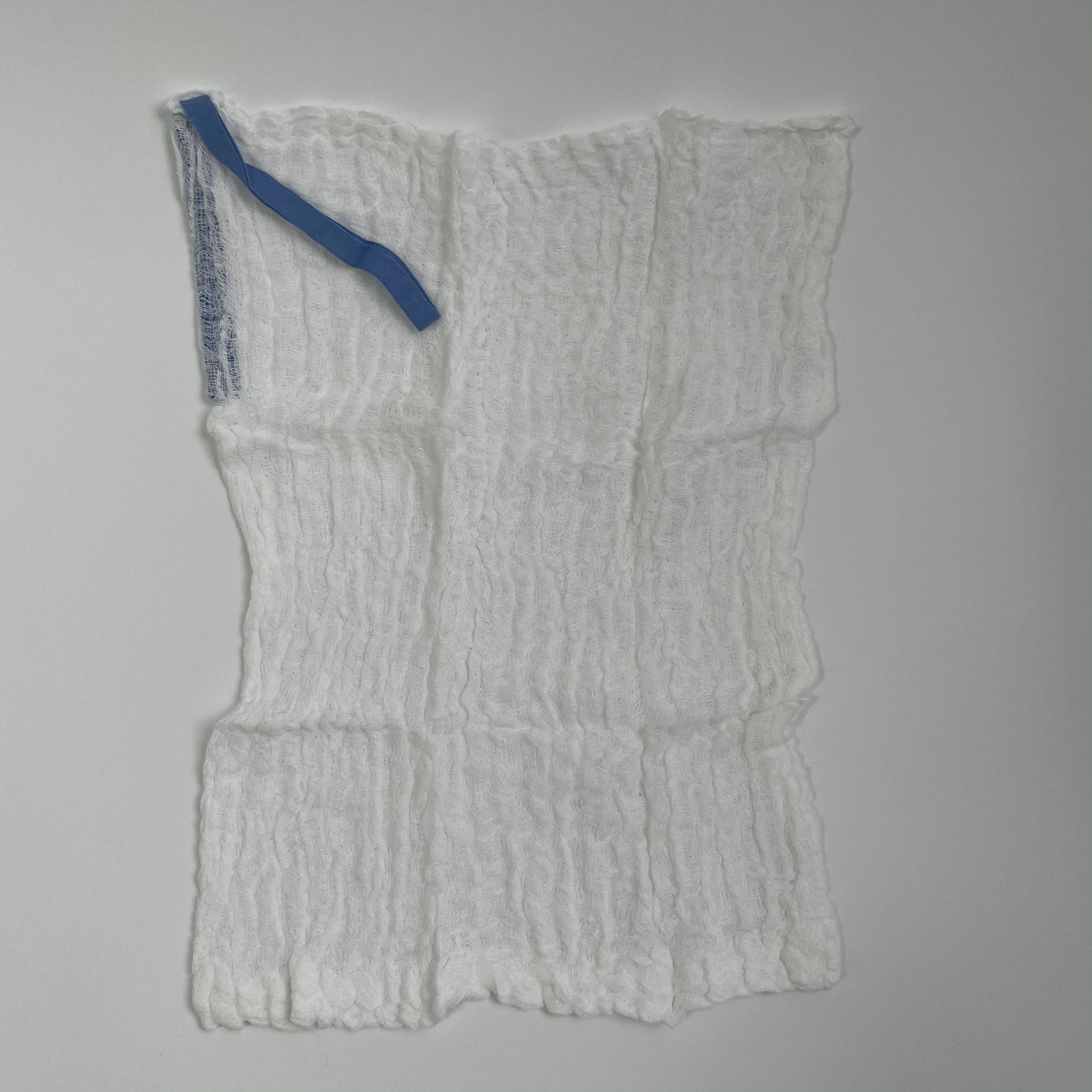 Hot Selling 45*45cm Degreased and Bleached Cotton Sterile Gauze Lap Sponge Prewashed Abdominal Sponge