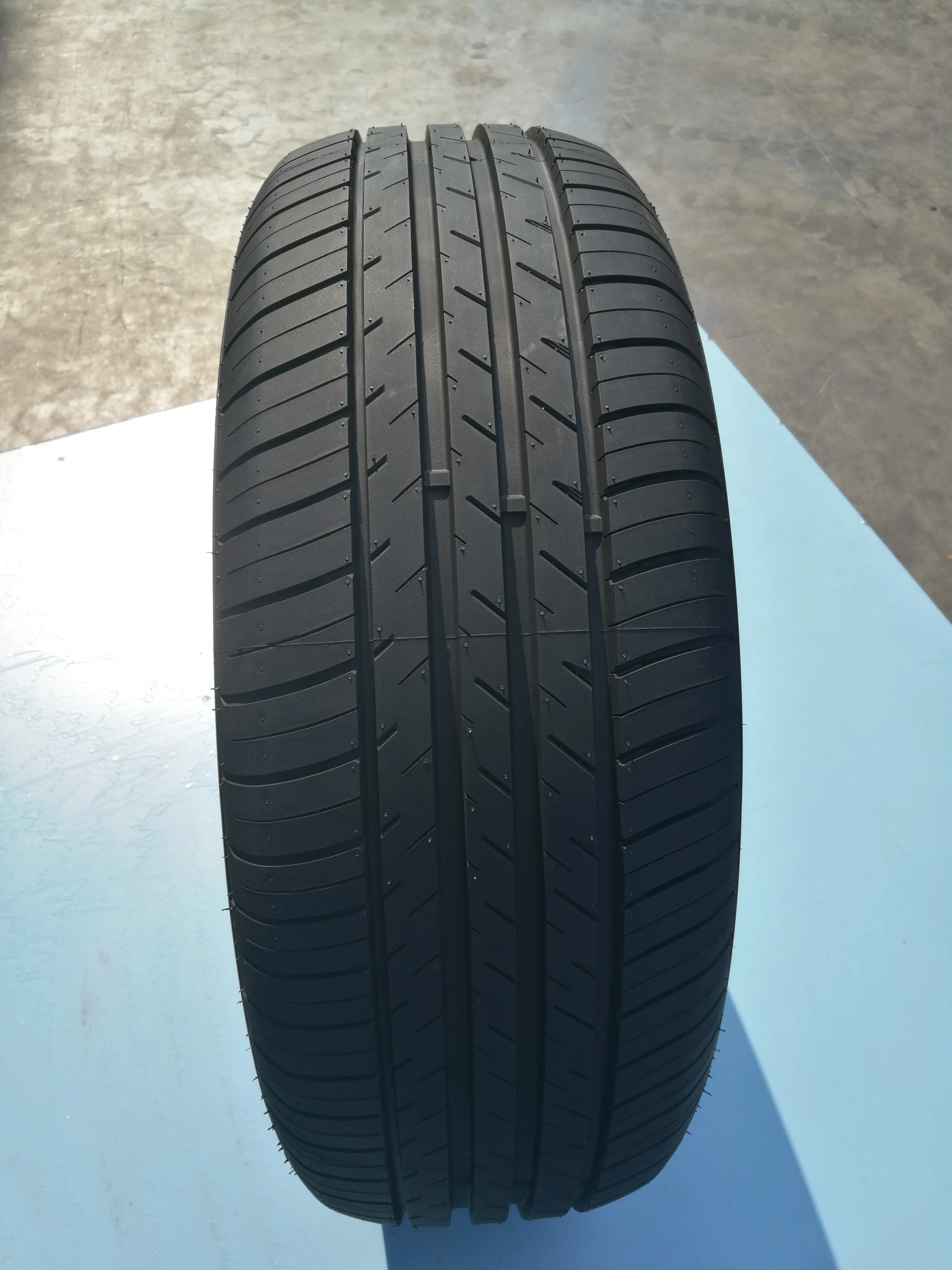 High Quality Sizes from13' to17' Semi Slick Tyres Racing slicks 195/50 R15 slicks tires for sale
