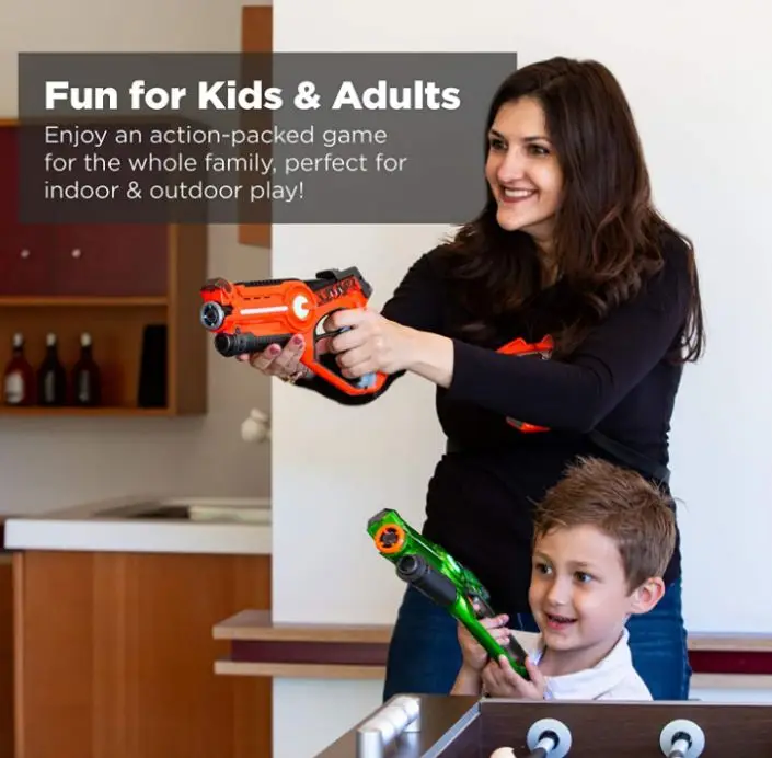 Hot sale set of 4 infrared laser tag set for kids and adults with synced blasters and vests laser gun toy outer door game