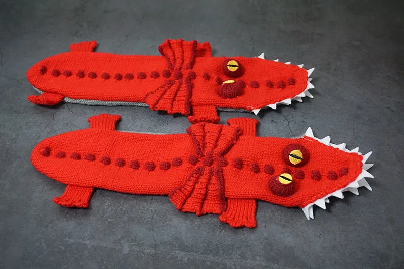 New Trend high quality Dinosaur Red Dragon Jurassic World Knitted Wool Fun Socks Fashion