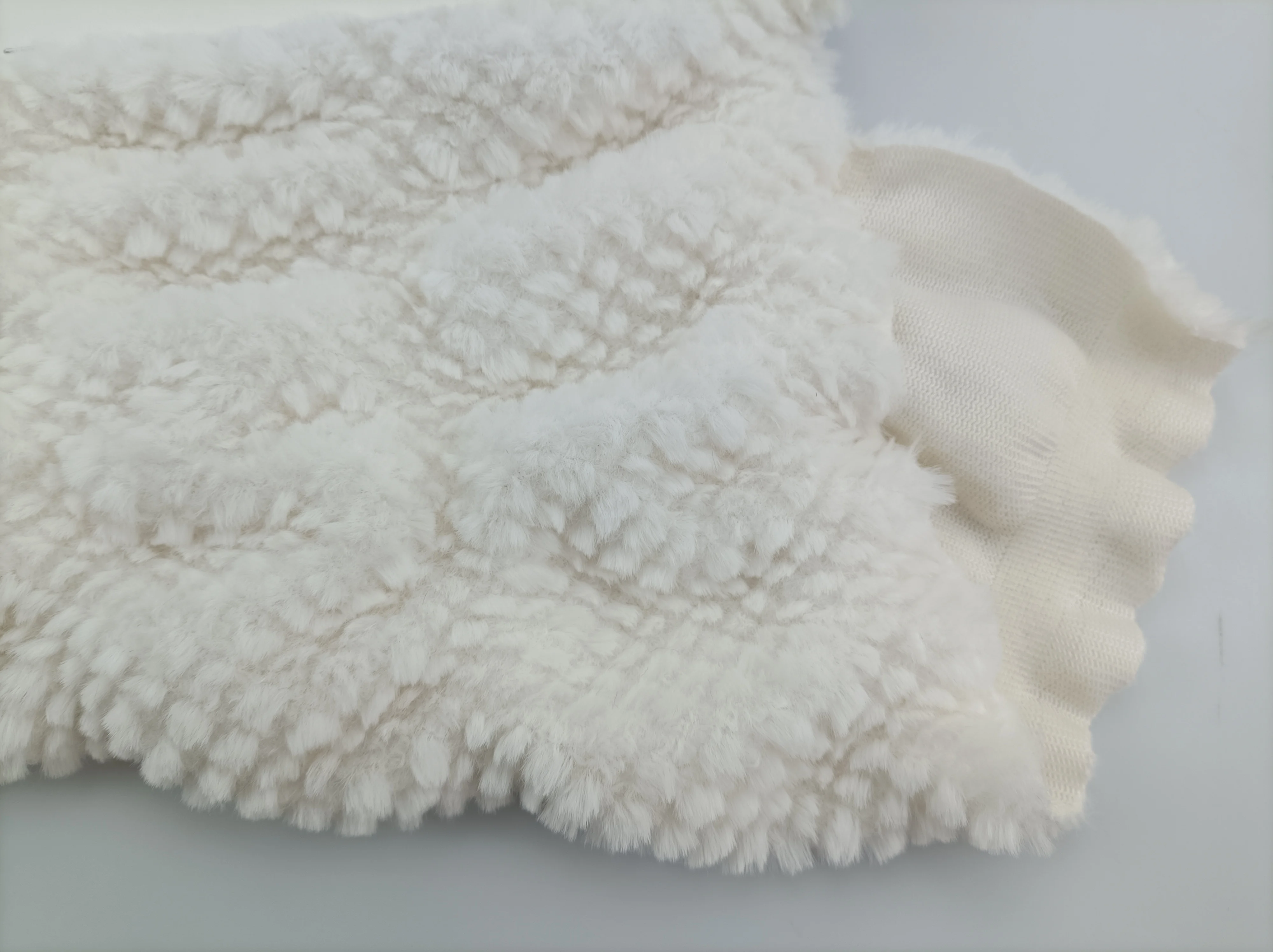 Pure Cute Spraying Spandex Rabbit Faux Minky Fur Fabric for Hometextile/Garment/Toys