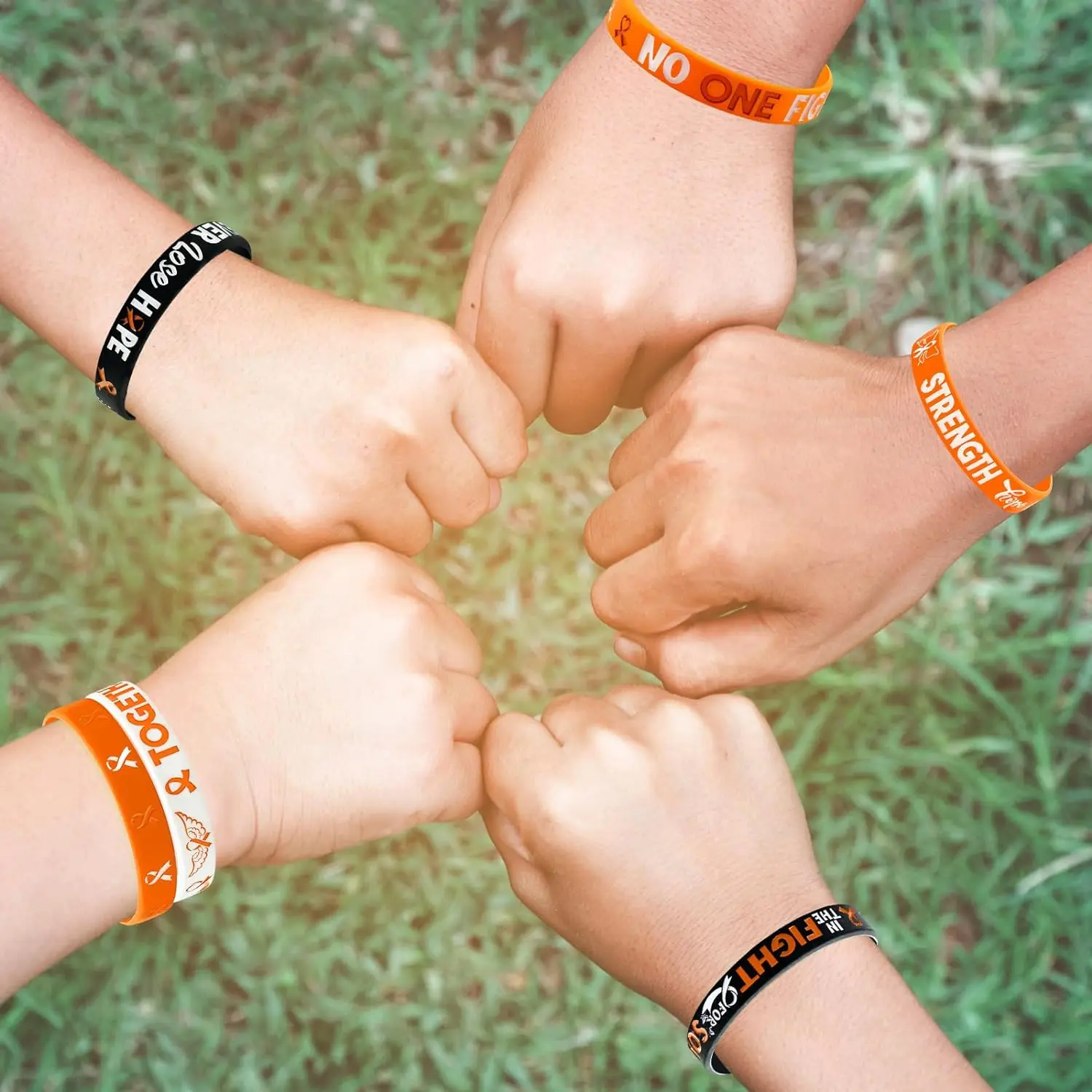 Силиконовый браслет с оранжевой лентой