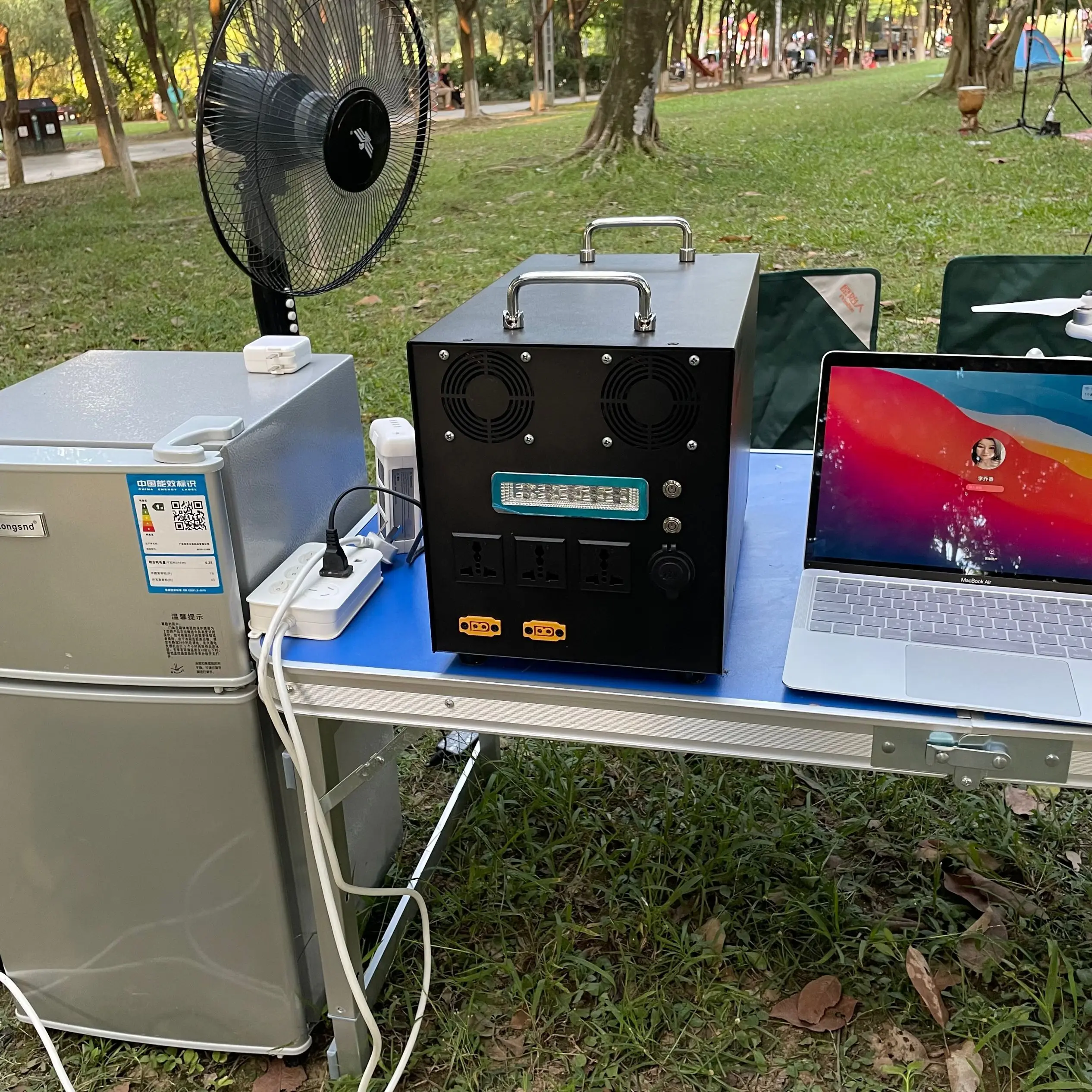 solar energy systems 1000W  220v portable power station supply ups portable camping generator power station with solar panel