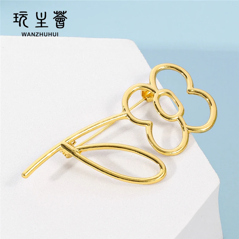 Fashion luxury gold plated flower brooches for girl women jewelry trendy