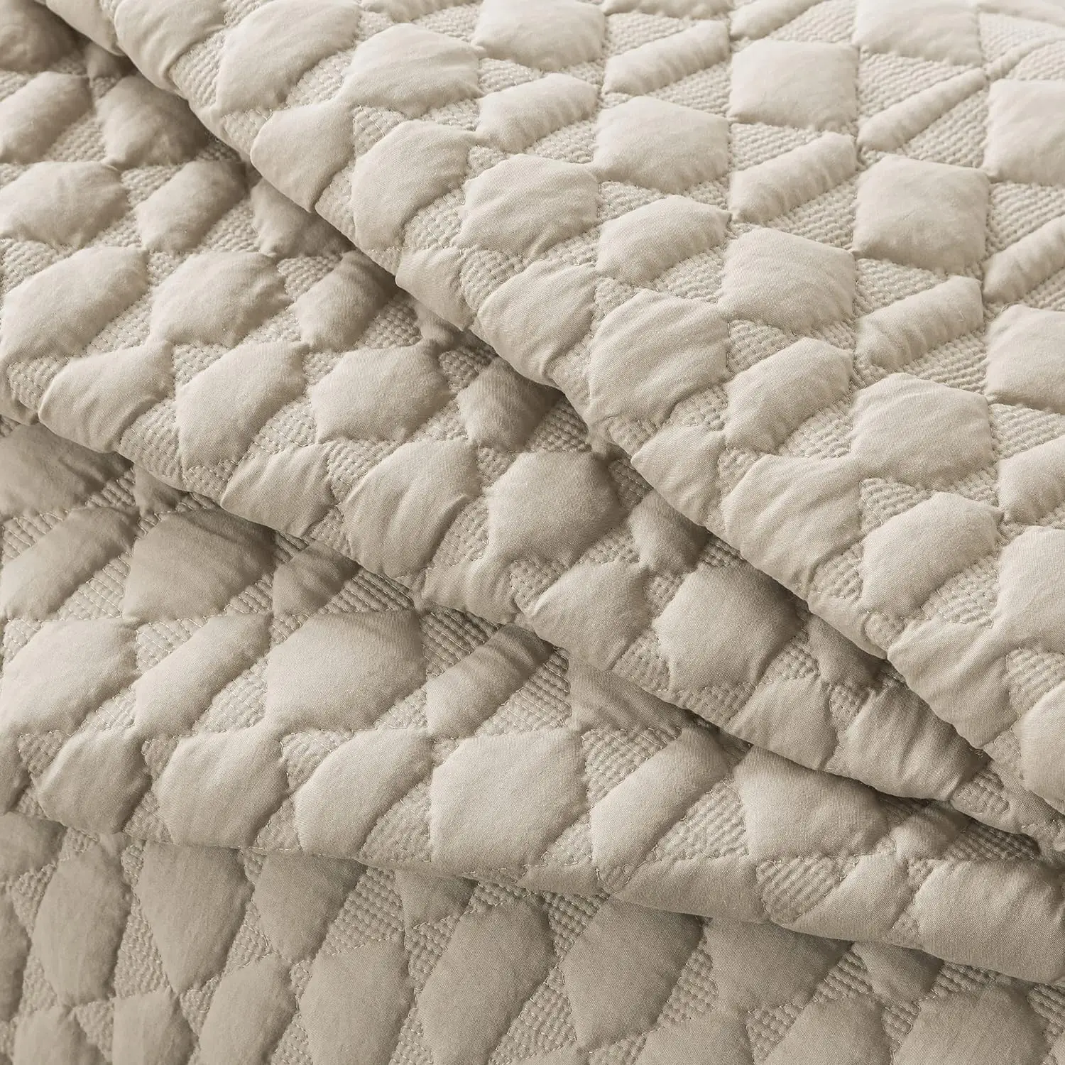 Lightweight Soft Quilt Queen Size bedspreads & Coverlets Bedding Sets with Pillow Shams For All Seasons