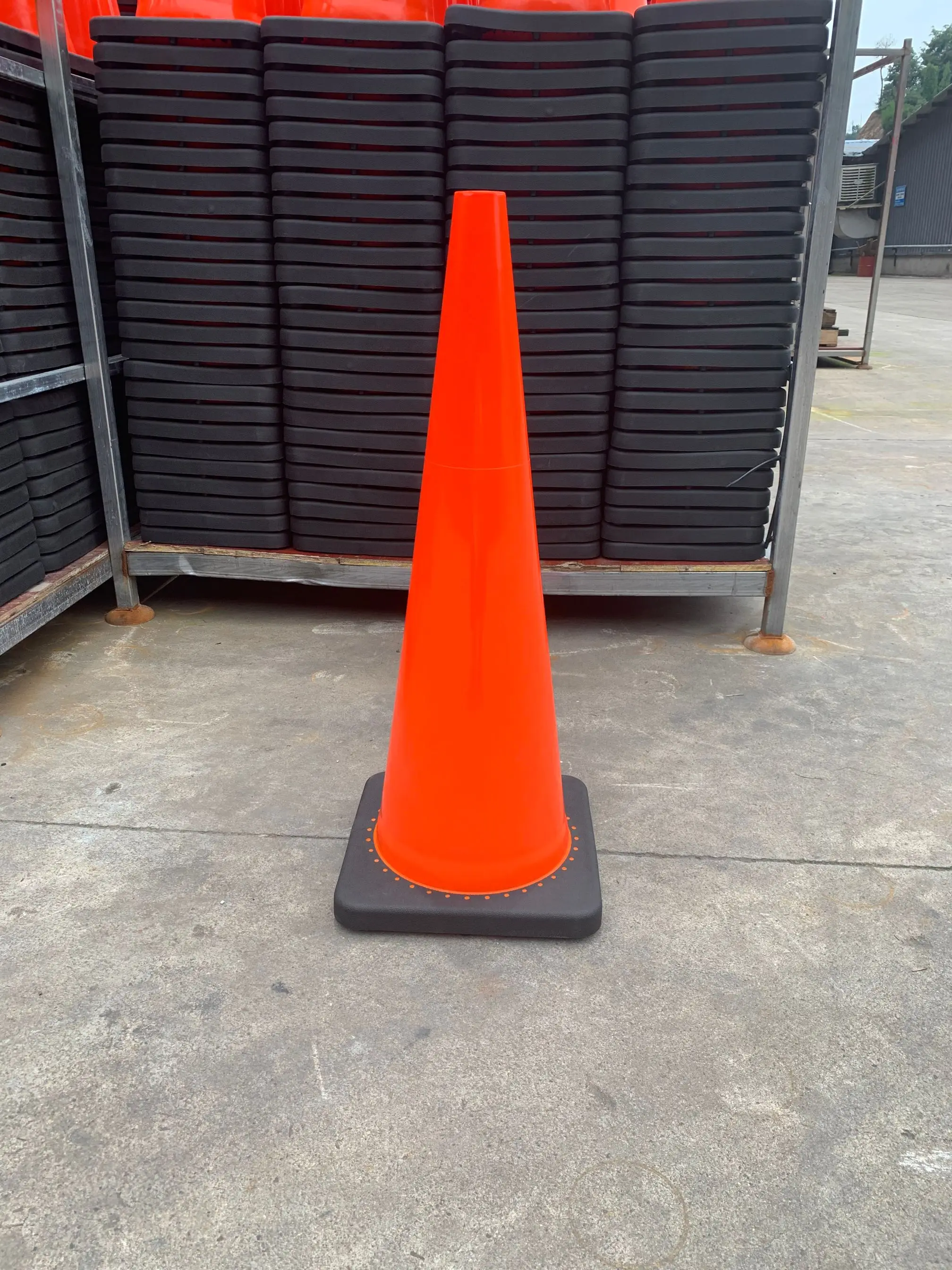 36inch 90cm Durable safety pvc traffic cone with base