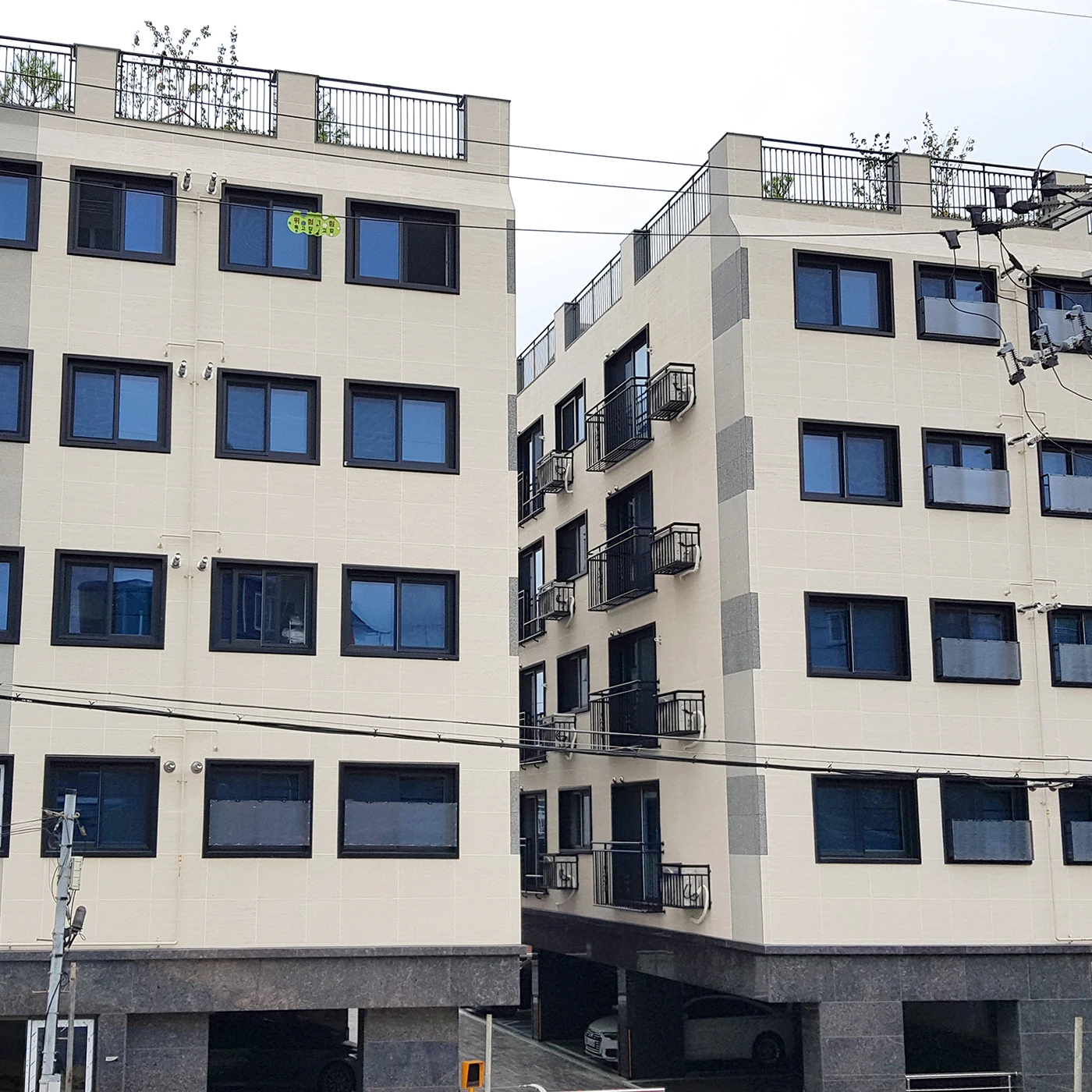 Customized Natural Stone Sheets Flexible Thin Solid Surface Tile Veneer for Interior and Exterior Wall Designed for Export