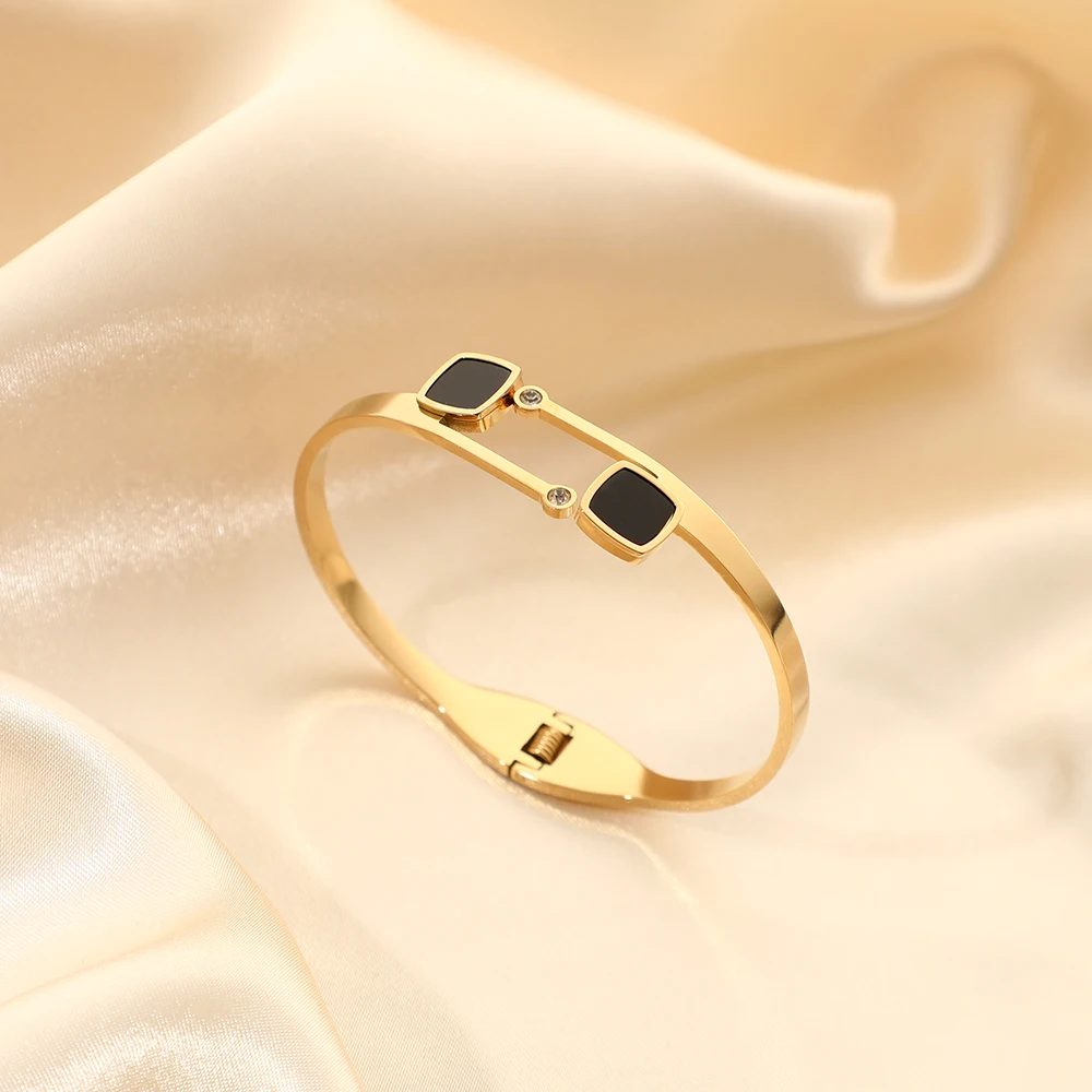 Unique Design Cubic Zircon Heart Bracelet 18K Gold Stainless Steel Square Shell Charm Open Cuff Bangle Bracelets For Women