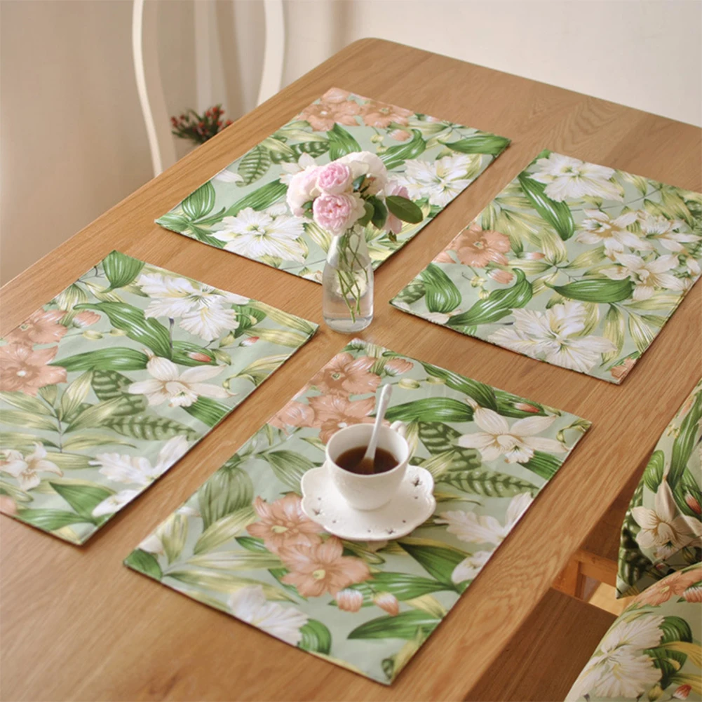 
Factory Direct Sale Flower Christmas Table Runner Coffee Table Mat Table Runners for Kitchen Coffee/Dining Decorative 
