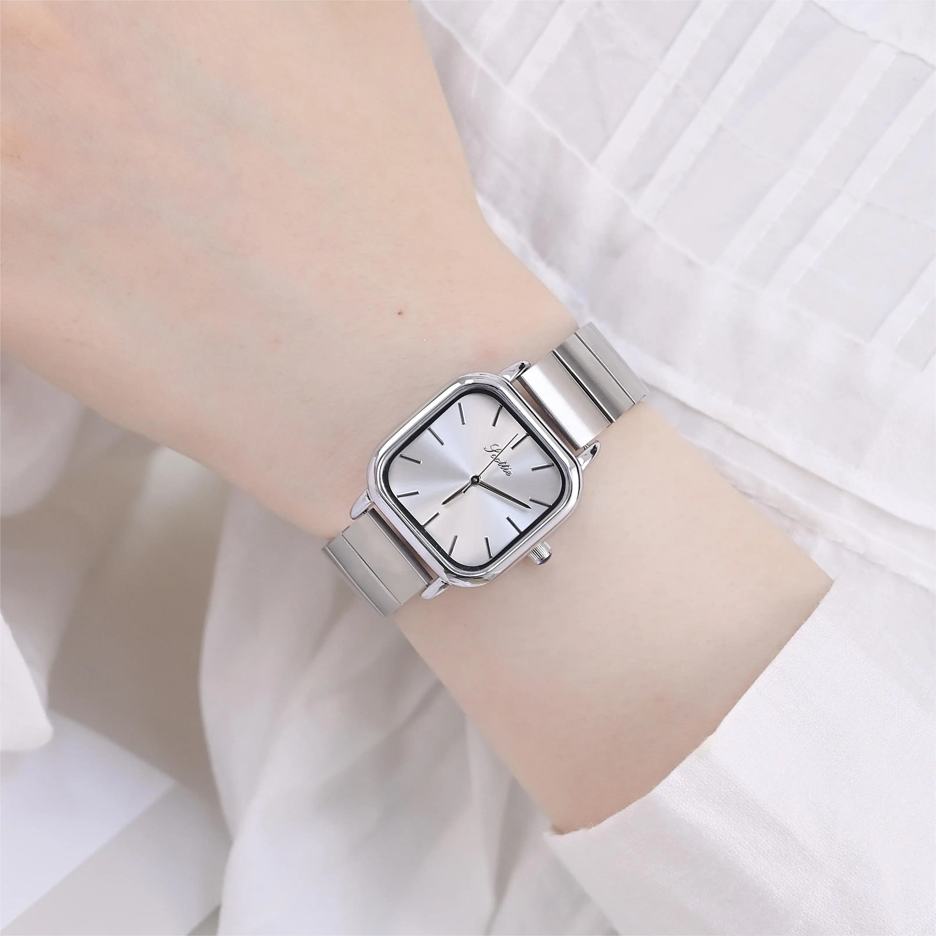Hot sale fashion color square dial quartz design classic fancy ladies watches stainless steel wristwatches