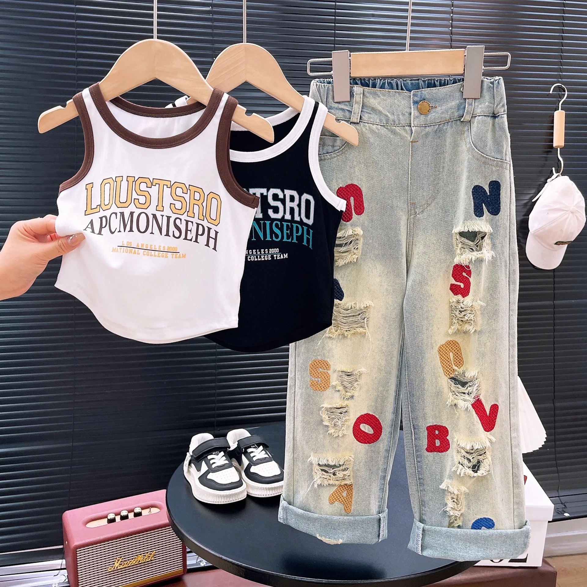 Casual and fashionable Letter halter vest + letter embroidered ripped jeans 2 pieces set