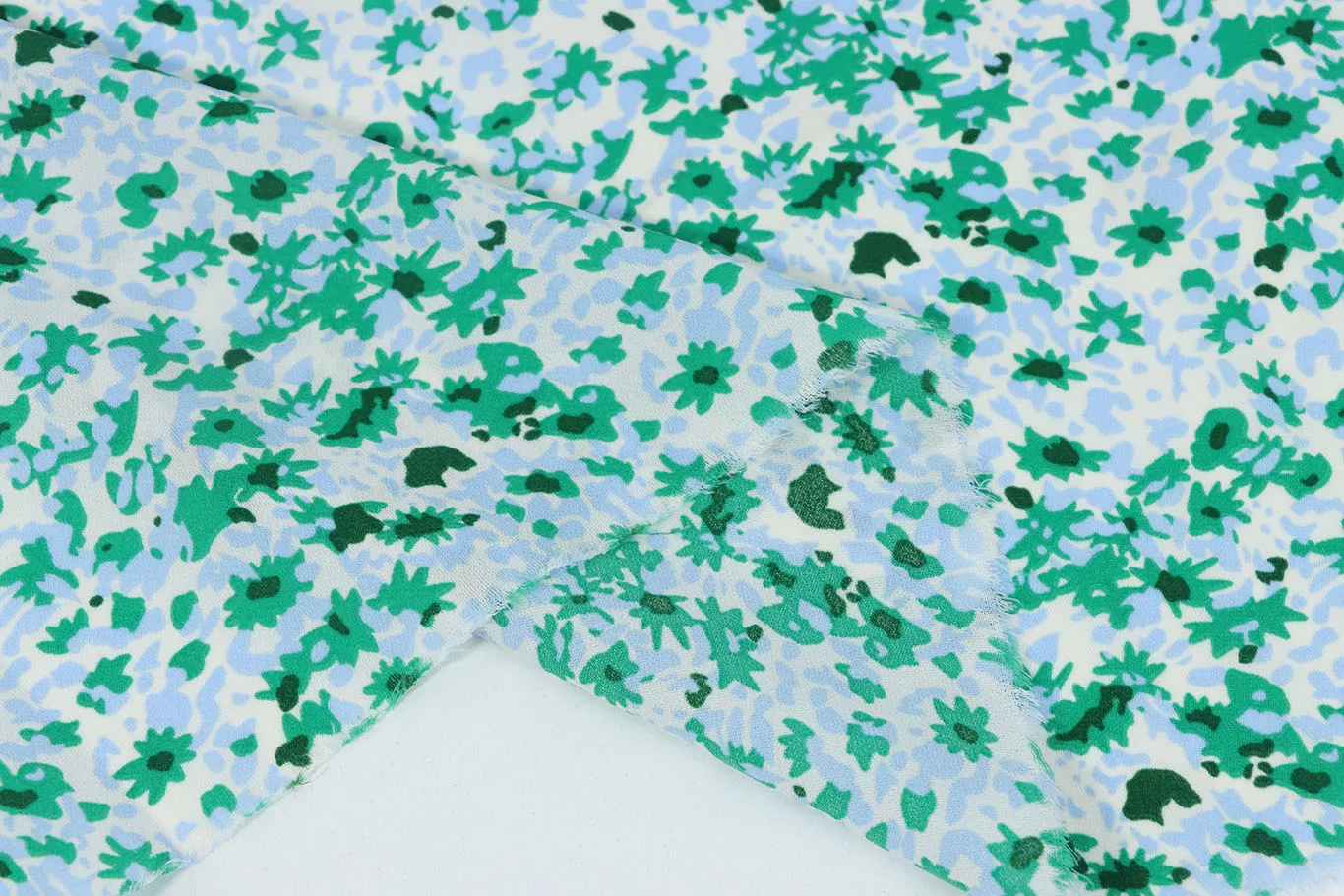 Shaoxing Manufacture Reliable Quality Printed Silk cheap polyester Satin Fabric For Dress