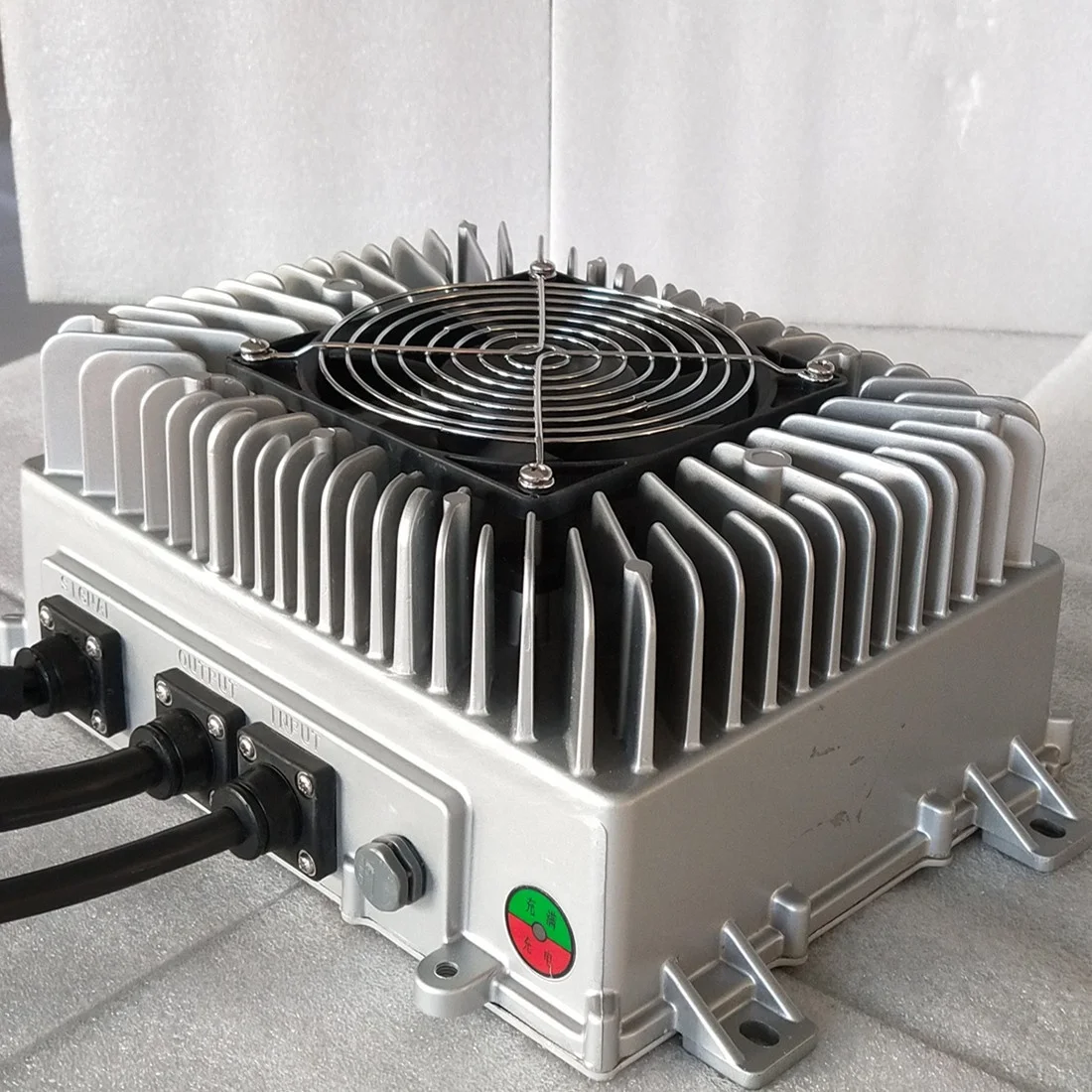 
 3.3KW 144V 23A, встроенная в транспортное средство тестер автомобильного аккумулятора машина, автоматическая зарядка машина OEM (контрактное производство продукции, которая уже существует  