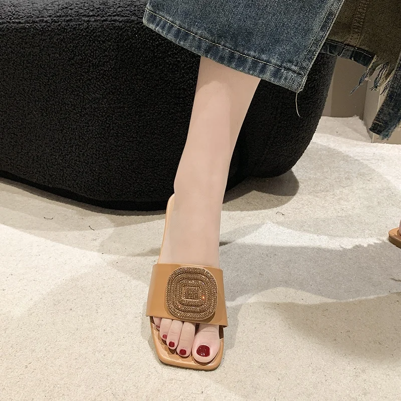 Foreign trade large size cross-border fashion square rhinestone slippers 2024 spring and summer cool outdoor beach slippers