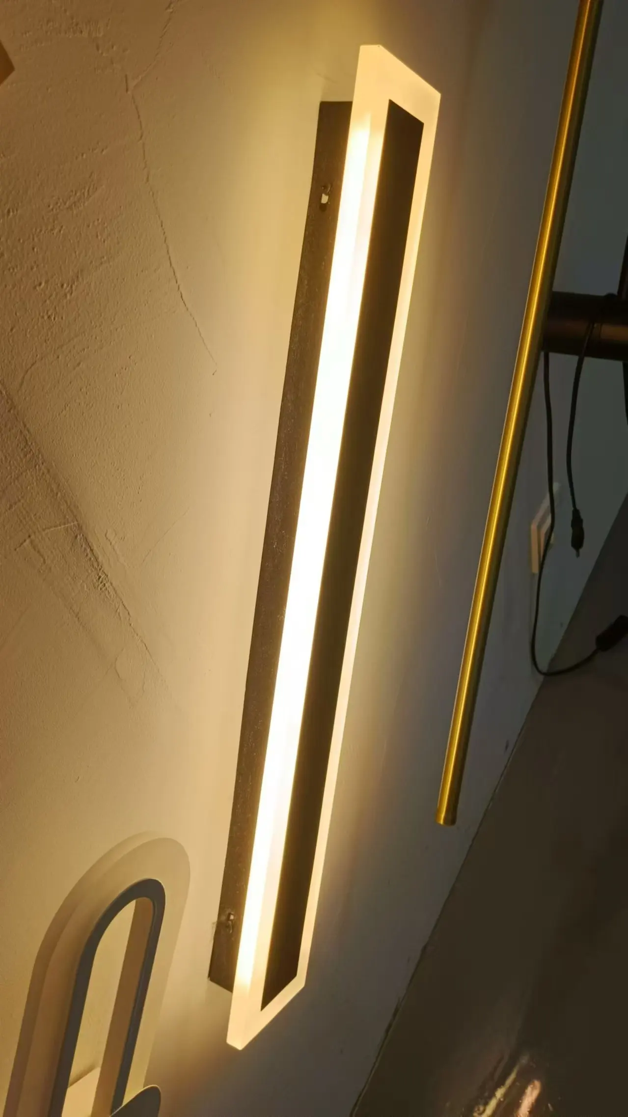 Black Led Exterior Light Fixtures Wall Mount Ip65 Waterproof Modern Porch Lights Wall Sconce Acrylic Led Long Linear Outside