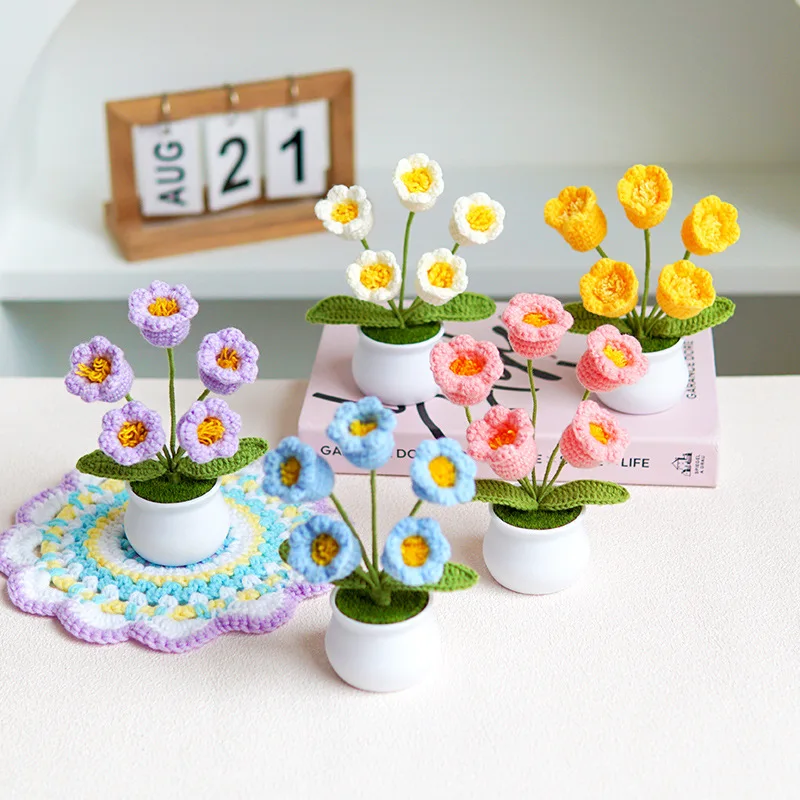 Wholesales Handmade Knitted Wool Artificial Sunflower Lily Christmas Tree Small Crochet Flower pot For Girl Gift