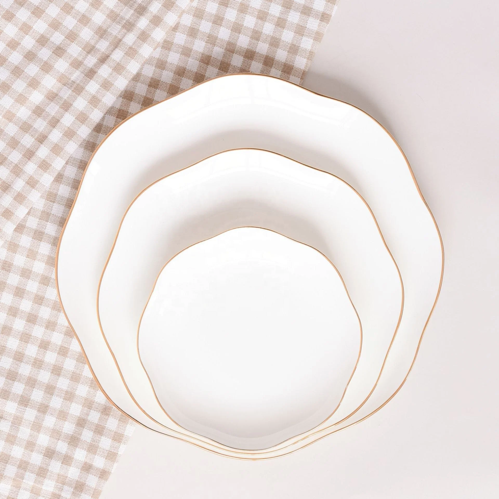 Nordic Style Irregular Shape Gold Rim Ceramic Dinner Plate Bowl Cup Set Tableware Porcelain White Dinnerware Set