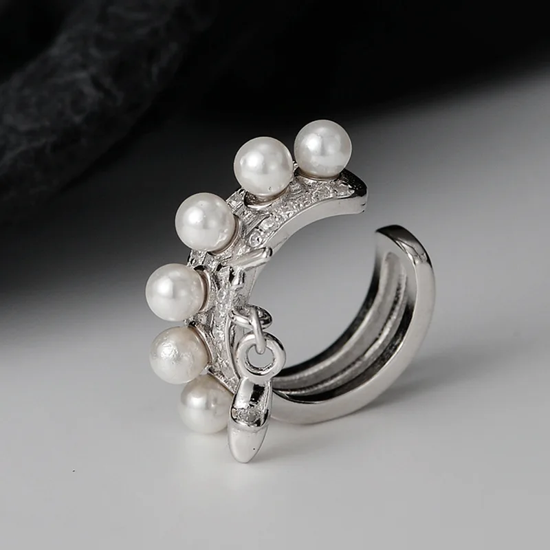 E5261 New Chinese ethnic minority S925 sterling silver shell pearl ear clip female without ear piercing National texture ear