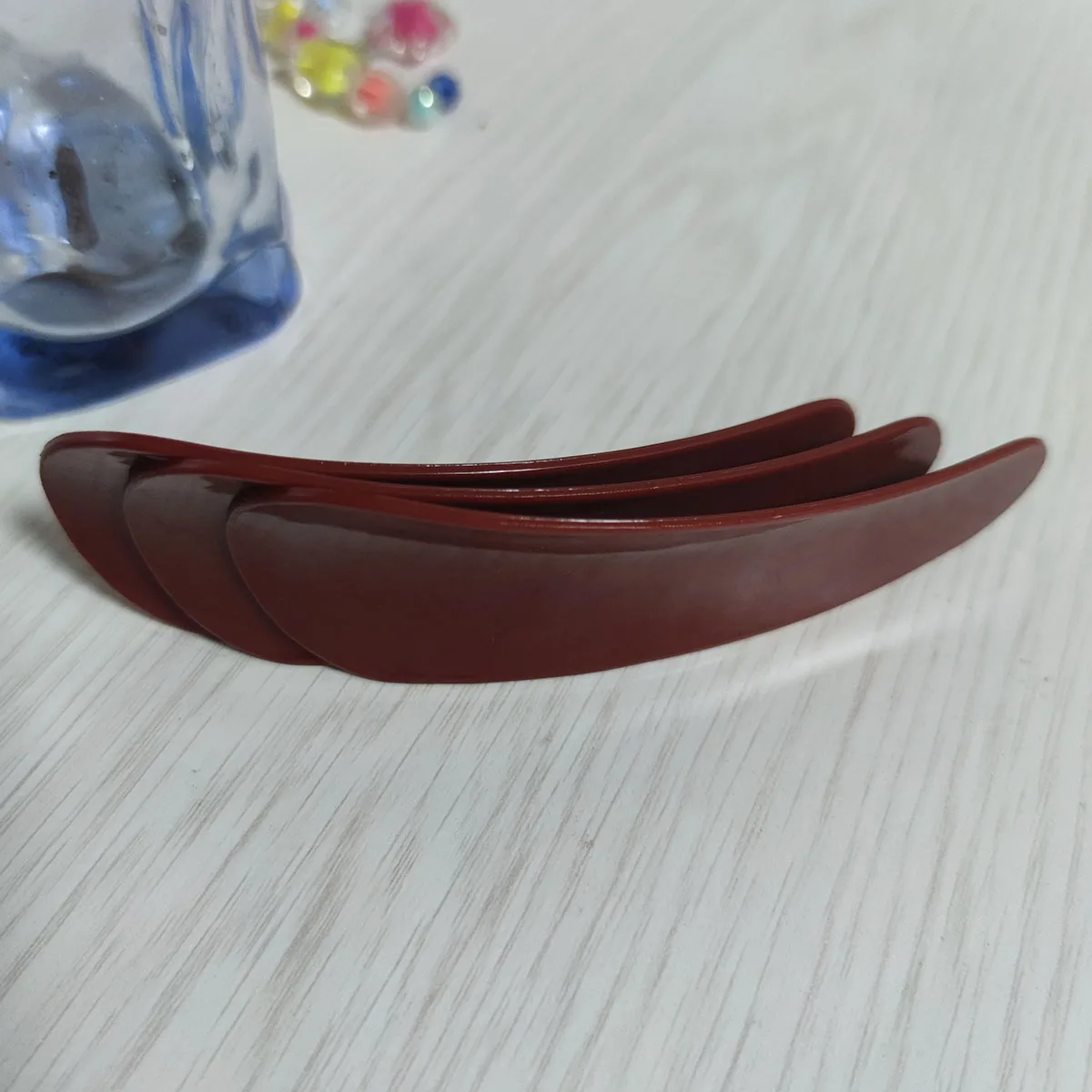 11.4cm in length Compact Portable Plastic Shoe Horn for Home Use Convenient for Shoe Lifting and Extraction