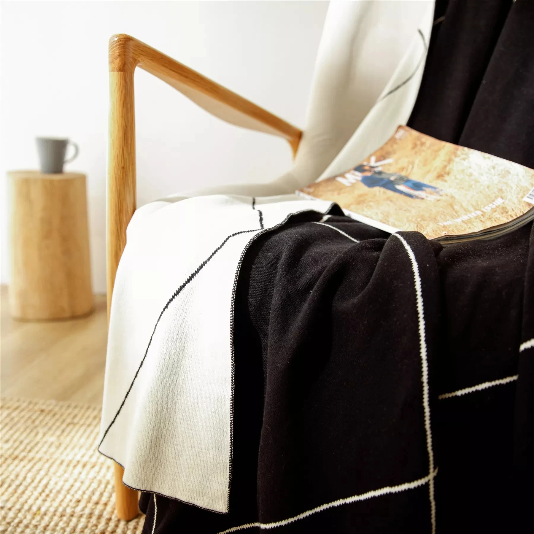 Stripe design throw blanket 100% cotton blanket  home decorative super soft knitted blanket