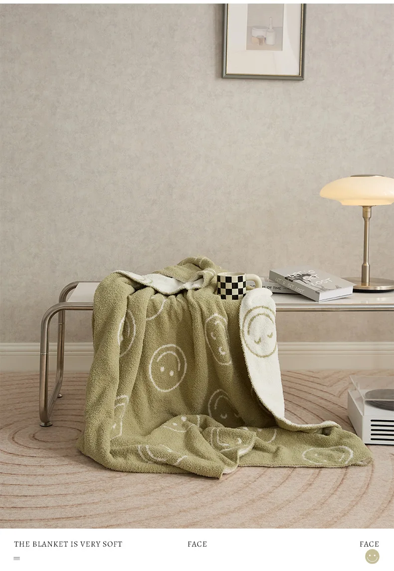 Hot sell microfiber sofa blanket  smile deign super soft cozy knitted throw blanket