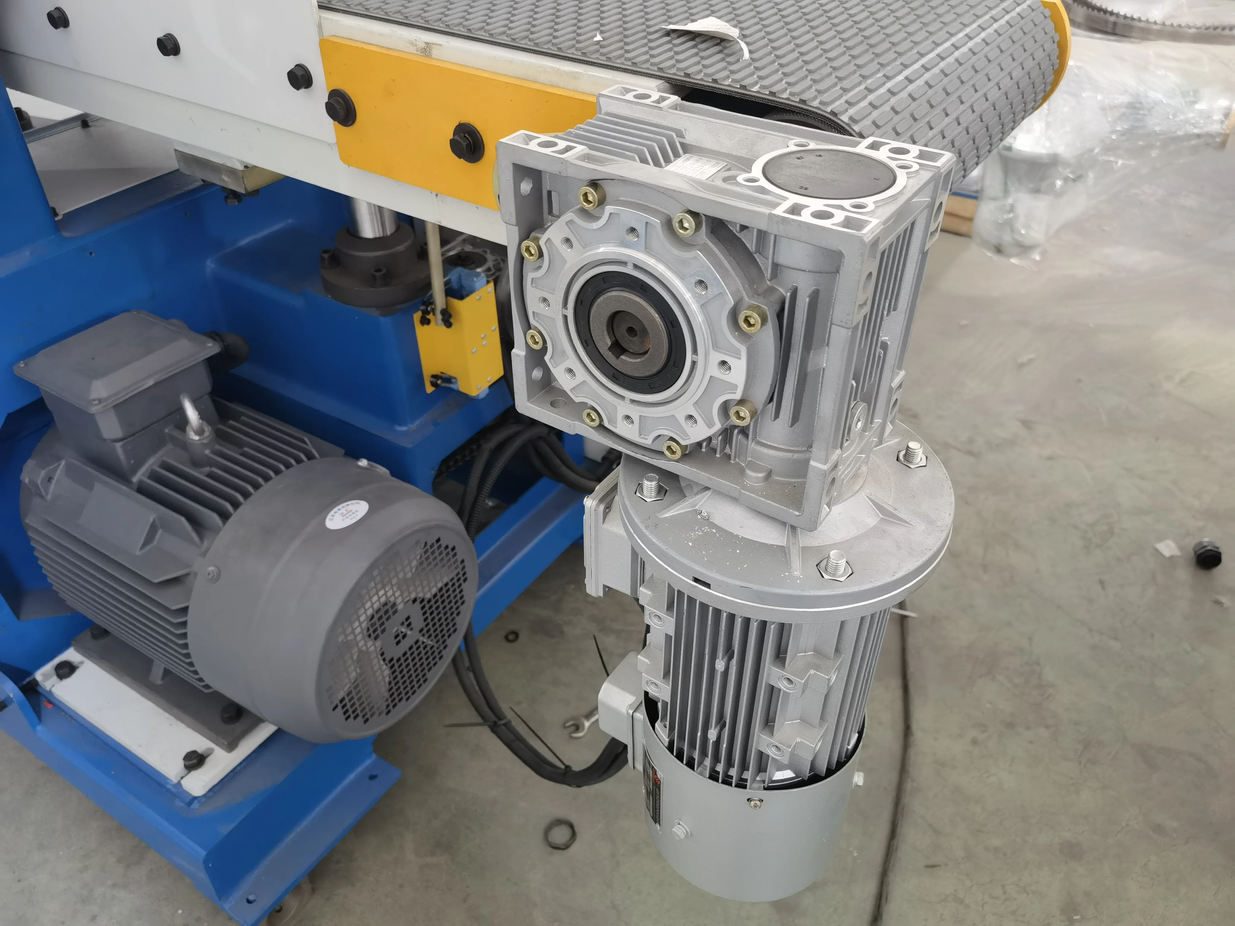 CNC Automatic Horizontal Band Saw Machine Multi-Model Horizontal Band Saw Cutting