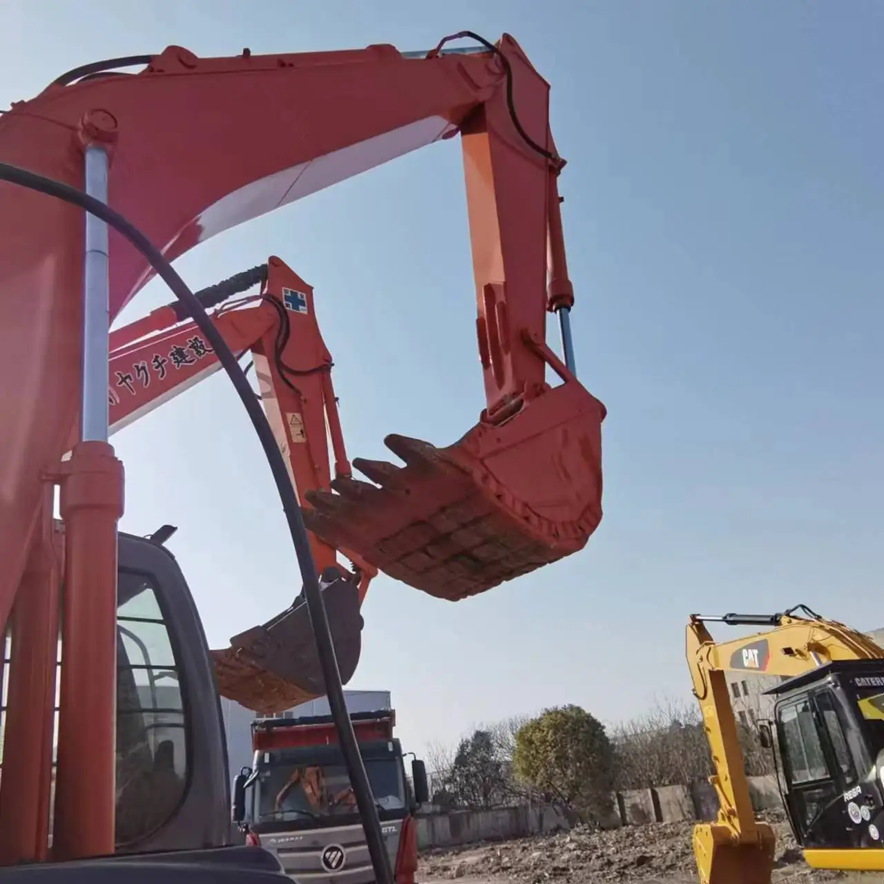 Zihui Hot Sale Good Condition Used Japan Excavator Hitachi ZX200-6A Second Hand Digger Machinery Hitachi ZX200