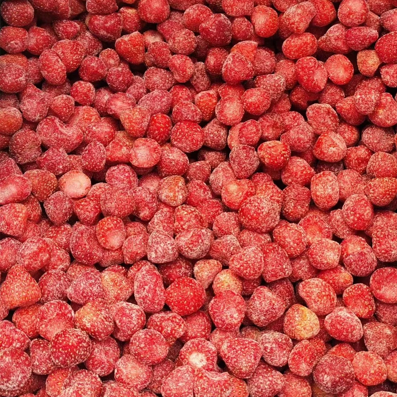 EU  Organic  Healthy Natural Quick frozen strawberries A Grade for Wholesales Retail