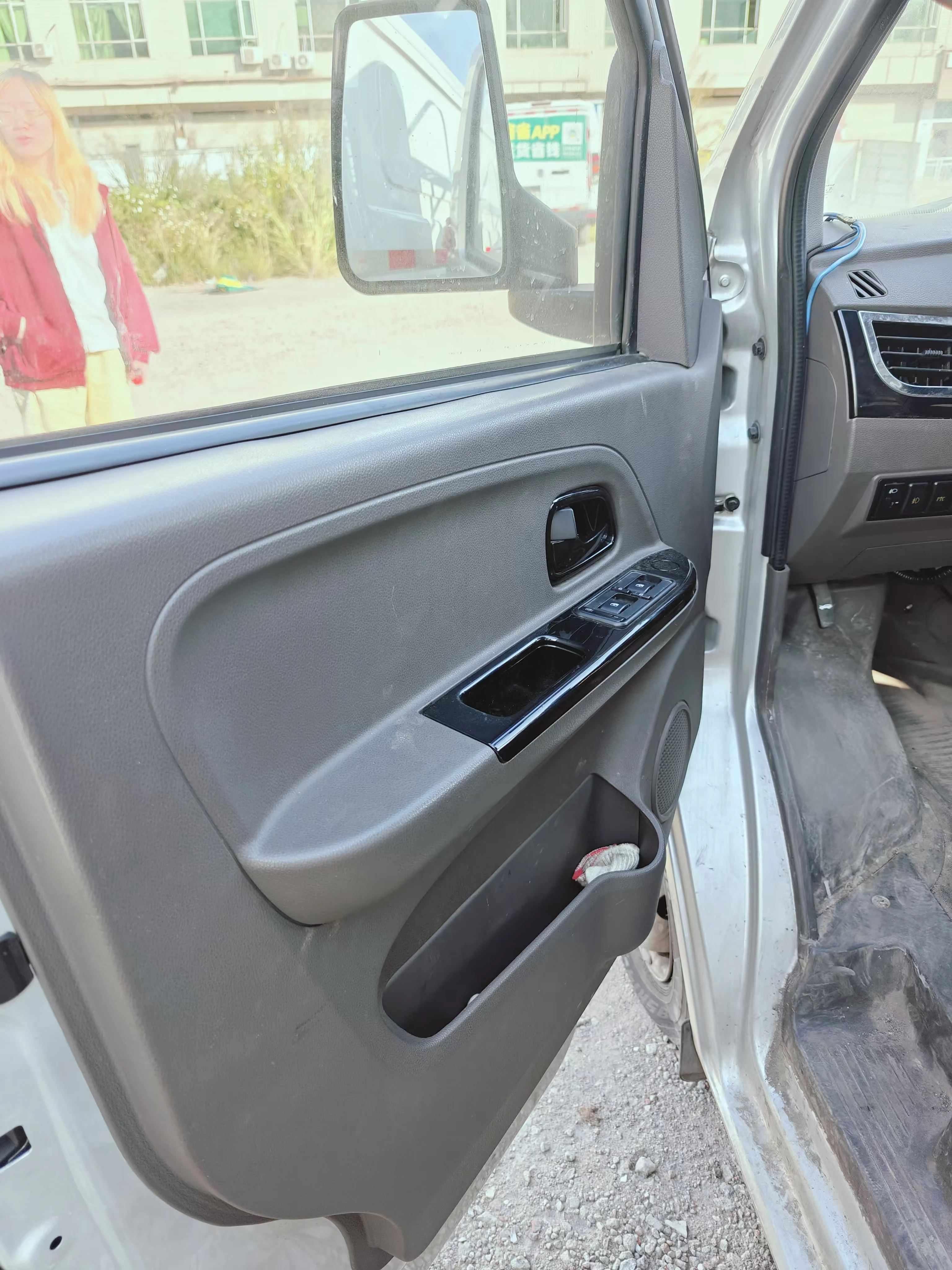 Dongfeng EV150 single row pure electric type light truck 55.7kWh Electric Mini Truck 4X2 Light-Duty Cargo Vehicle 90km/h Speed