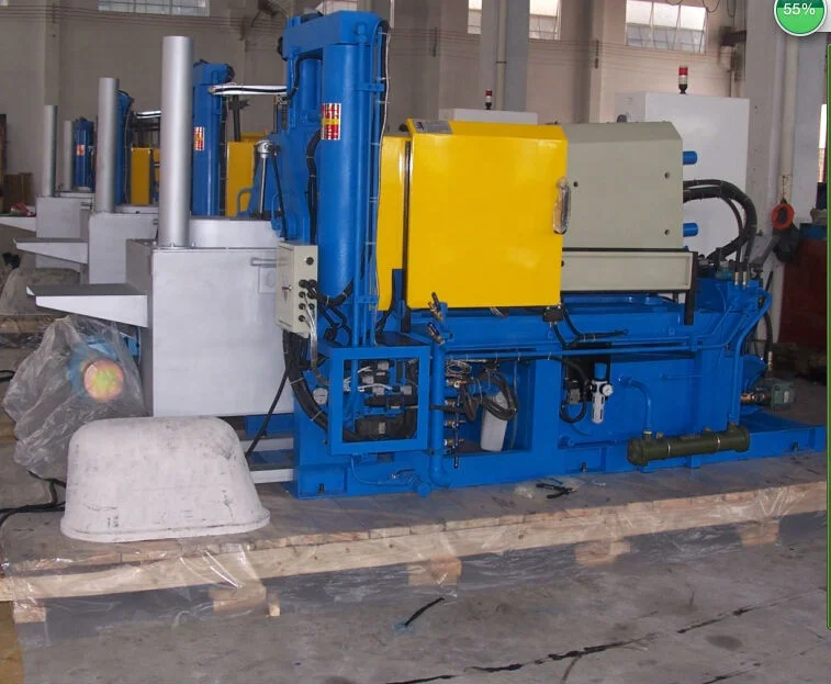 hot chamber die casting machine making zinc alloy key chain