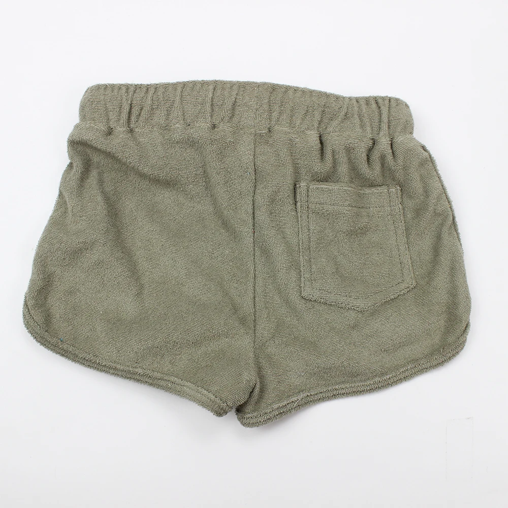 Для маленьких мальчиков носки однотонные с эластичной резинкой на талии с лямкой на шее дизайн карманов делает изделие детские летние шорты для мальчиков