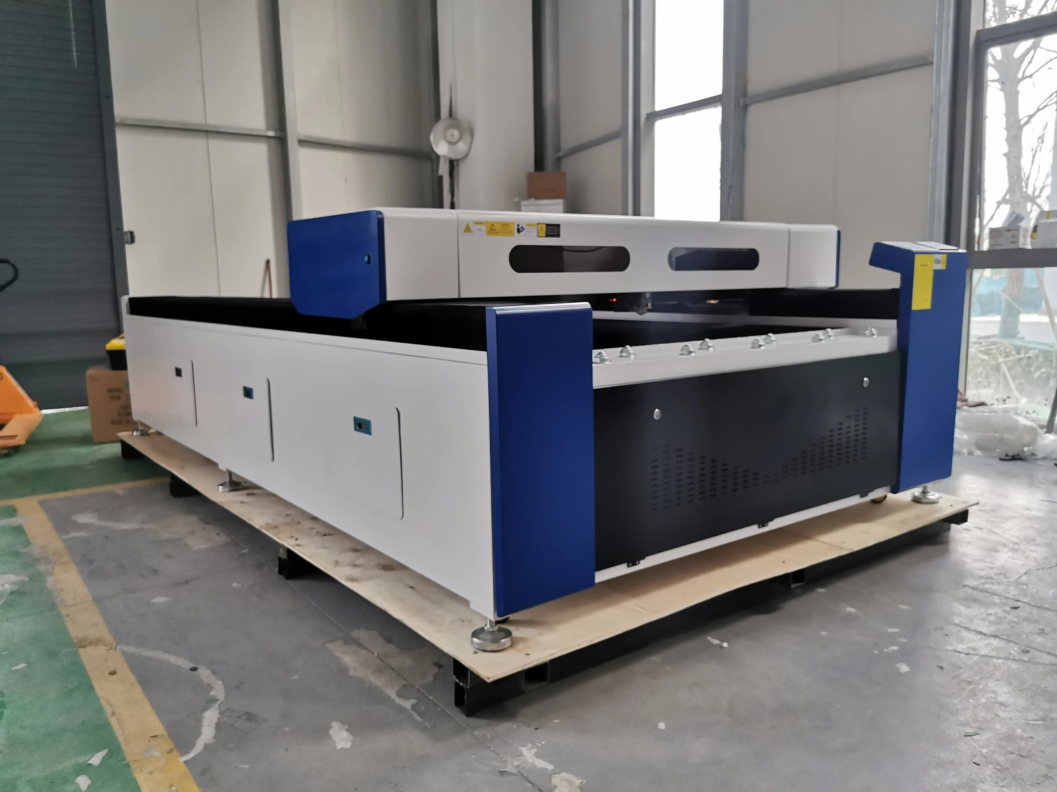 1325 Mixed Co2 Laser Cutting Machine Non Metal And Metal Stainless Steel Pipe Laser Cutting Machine