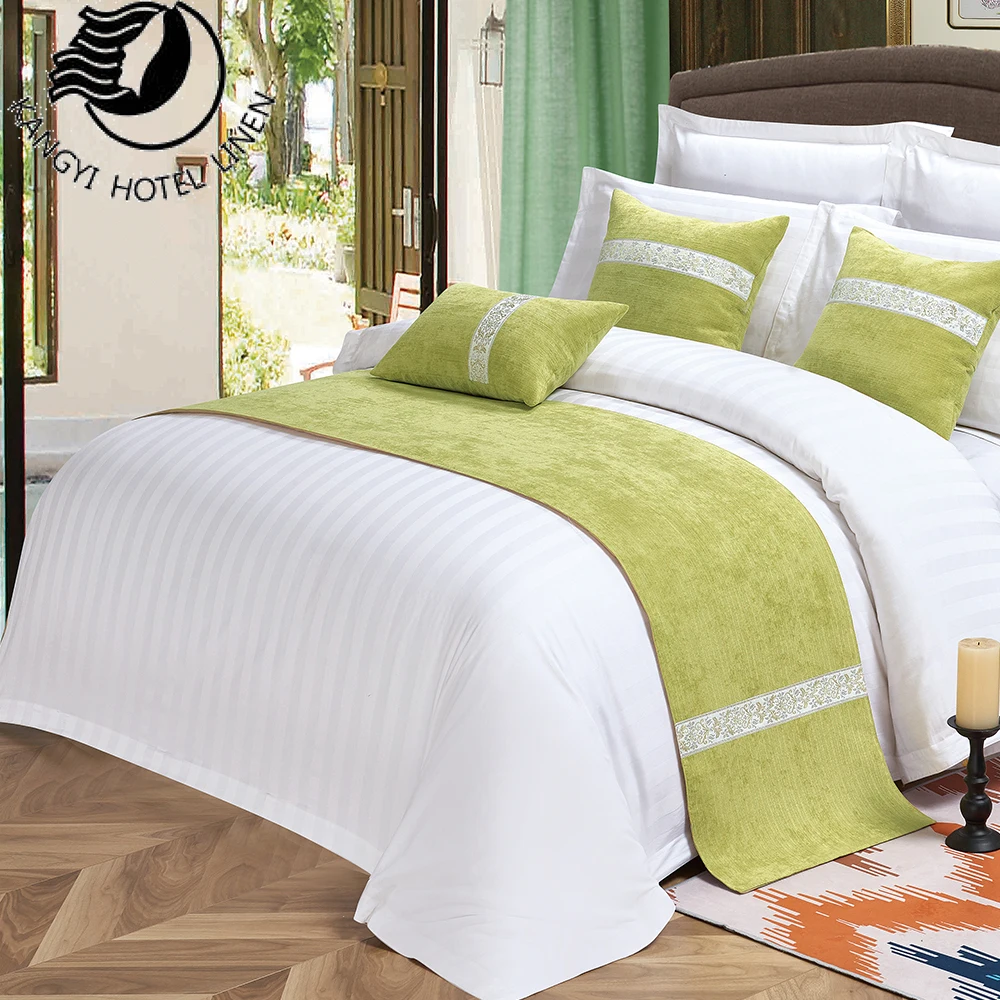 Hotel Queen Size Bed Runner Soft And Comfortable Flannel Bedspread For Star Hotel