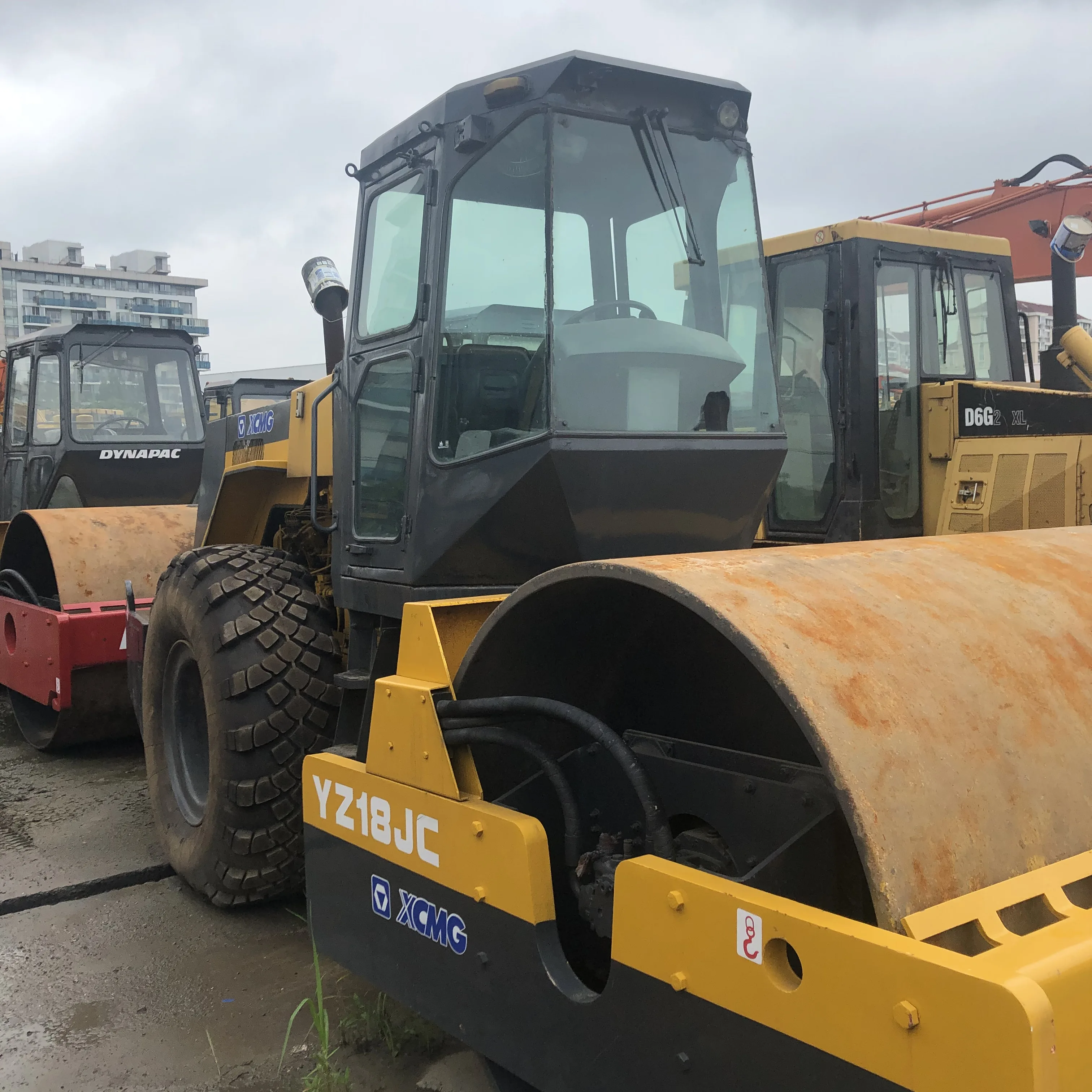  Б/у дорожный каток YZ18JC уплотнитель DYANPAC 251 Каток BOMAG