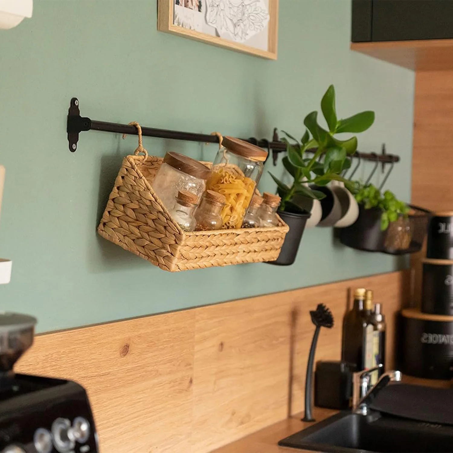 Water Hyacinth Wall Basket for Storage and Organisation Hanging Basket Braided with Hooks