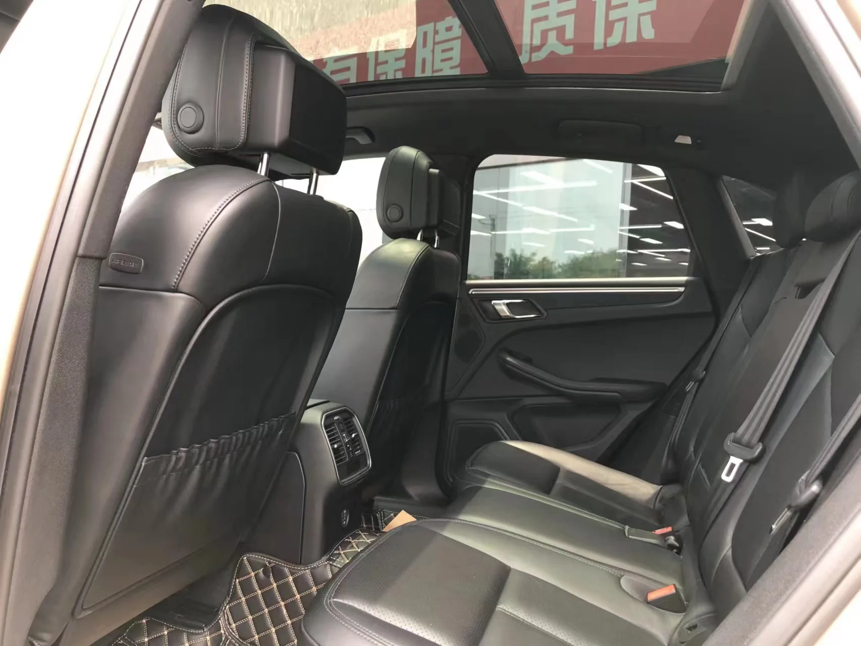 2018 Porsche macan in good condition car used