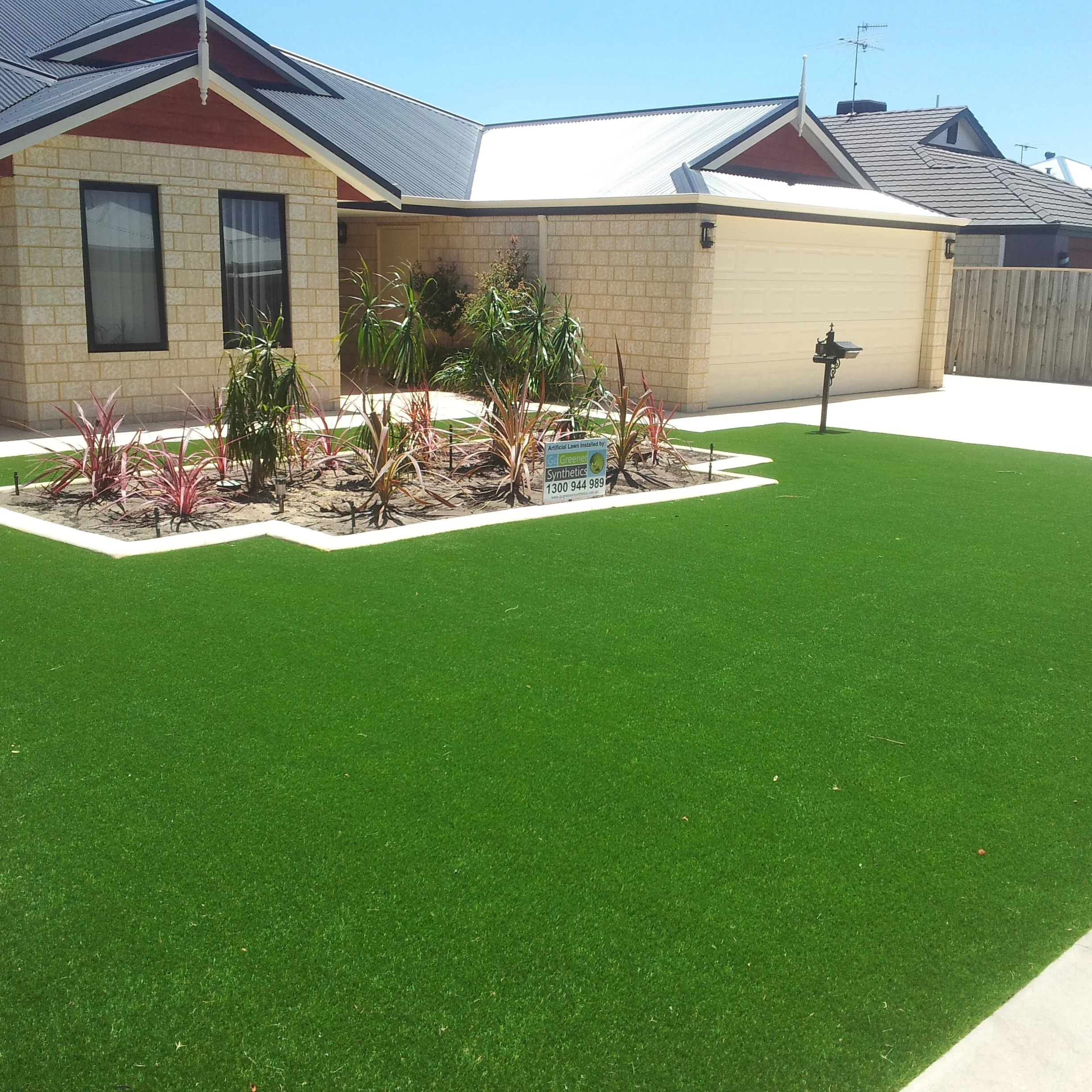 DBDMC Custom Quality UV Resistant Colorful Green Color Synthetic Garden Artificial Turf Carpet Grass For Landscape Decoration