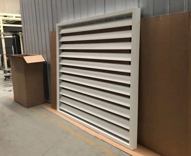 High Qualtity Vertical Wood Look Like Aluminum Slats Garden Fence Courtyard Fence