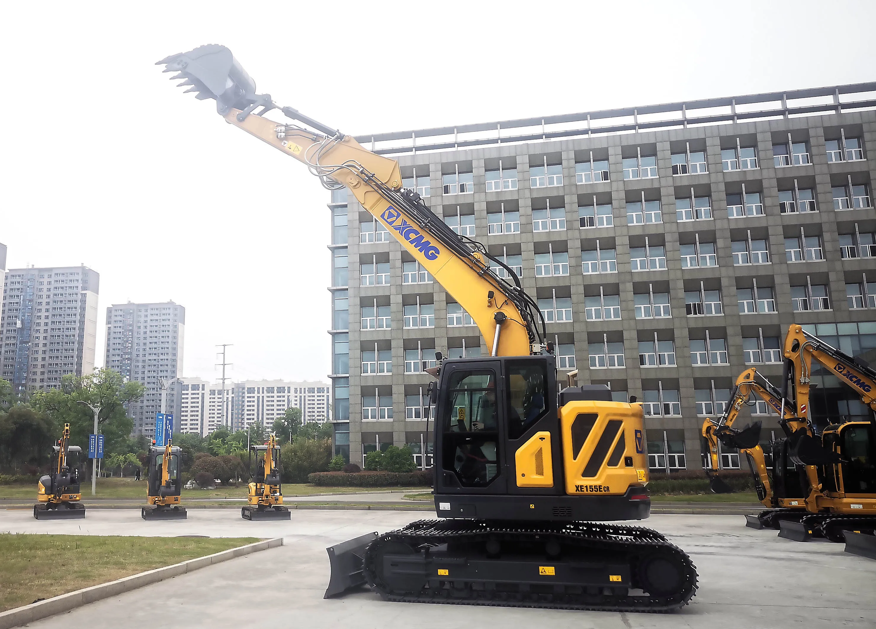 Официальный гидравлический экскаватор XCMG XE155ECR Euro V 16 тонн из Китая