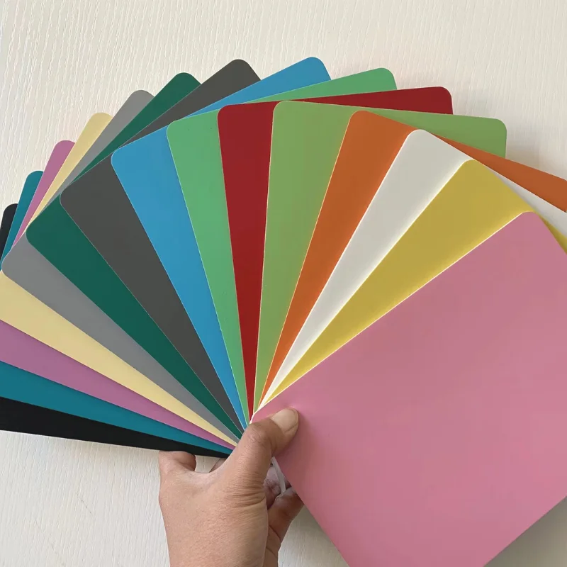 Бесплатный образец спортивного напольного покрытия легко устанавливается Китай ПВХ пластиковое напольное покрытие огнестойкое наружное и внутреннее