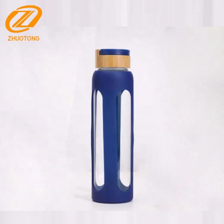 New Arrival Bamboo Lid  Portable Borosilicate Glass Drinking Water Bottle with Silicone Sleeve