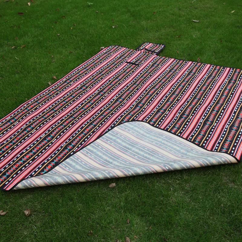 2023 fashion woven fabric picnic blanket waterproof camping mat thickened picnic mat custom
