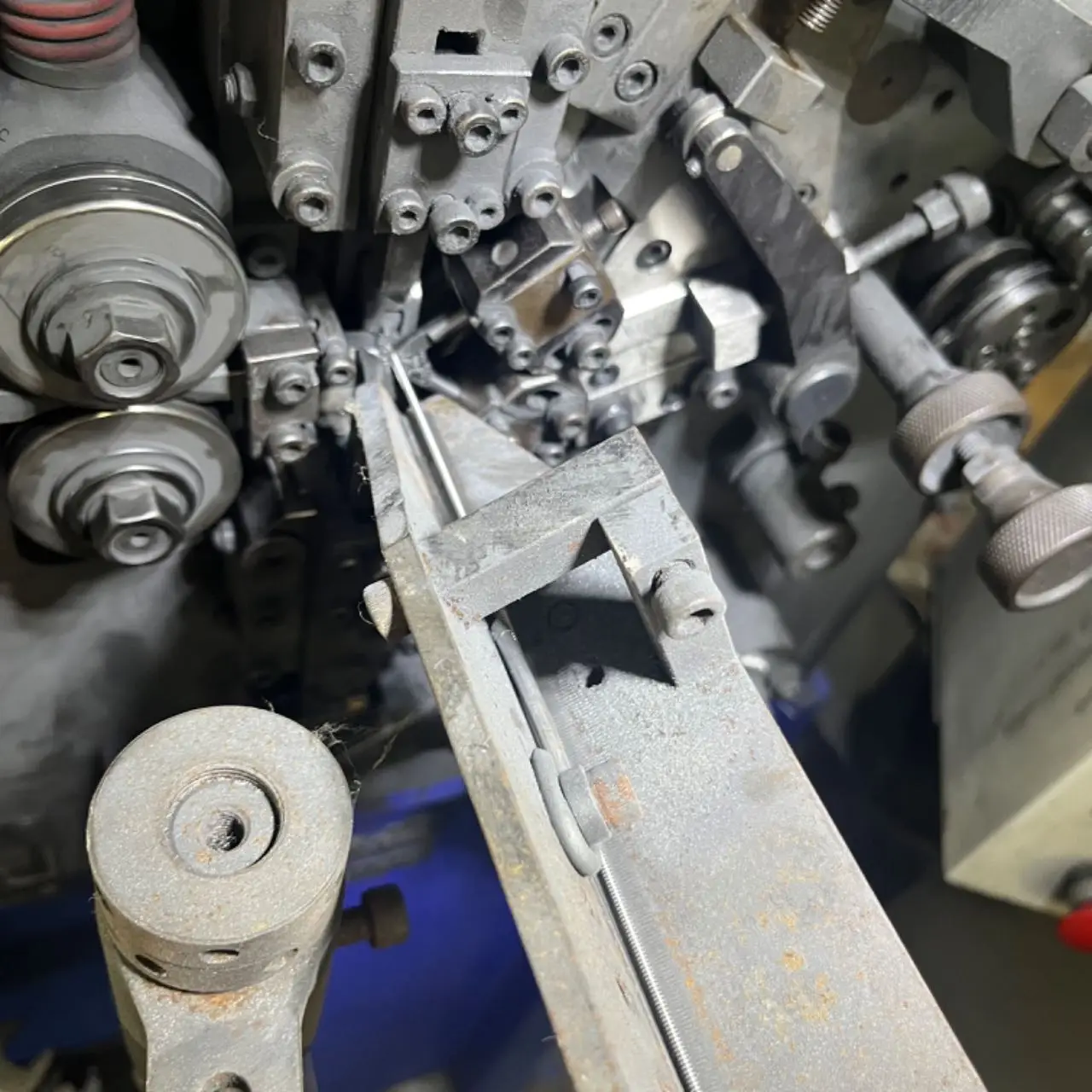 Shape memory alloy spring memory alloy production factory titanium alloy spring customization