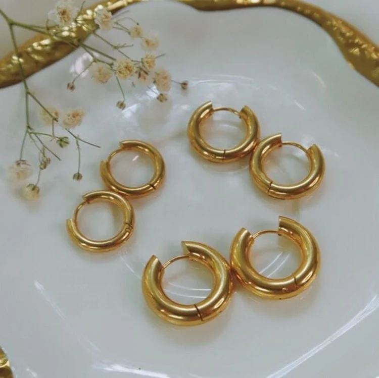 Minimalist Women Christmas Huggie Earrings Fashion 18K Gold Plated Hypoallergenic Gold Thick Hoop Earrings Trend 2021