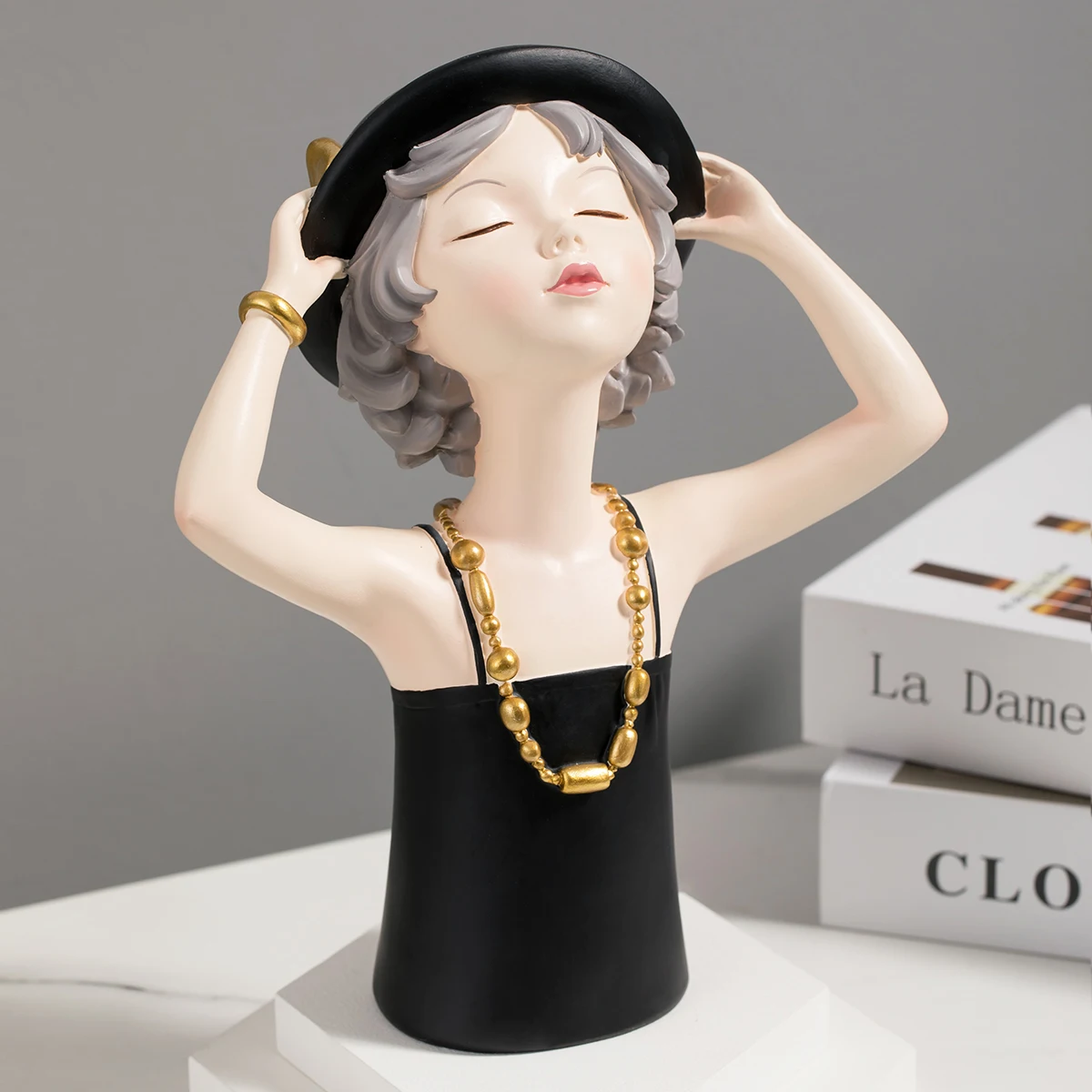 INS Girl Figure Living Room Creative Display Decor Nordic Resin Modern girl Bust Statue